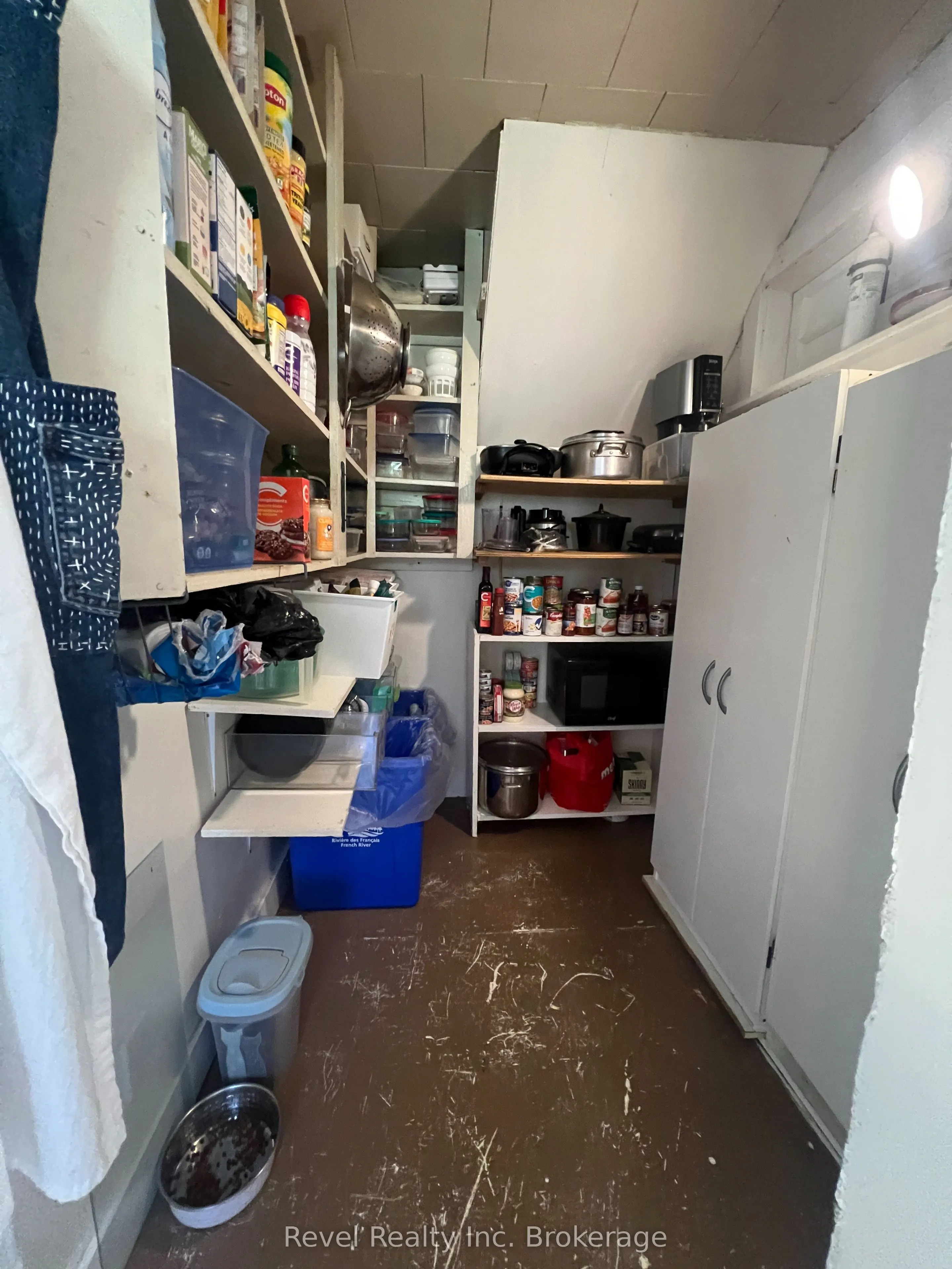 1011 Dokis Reserve Road