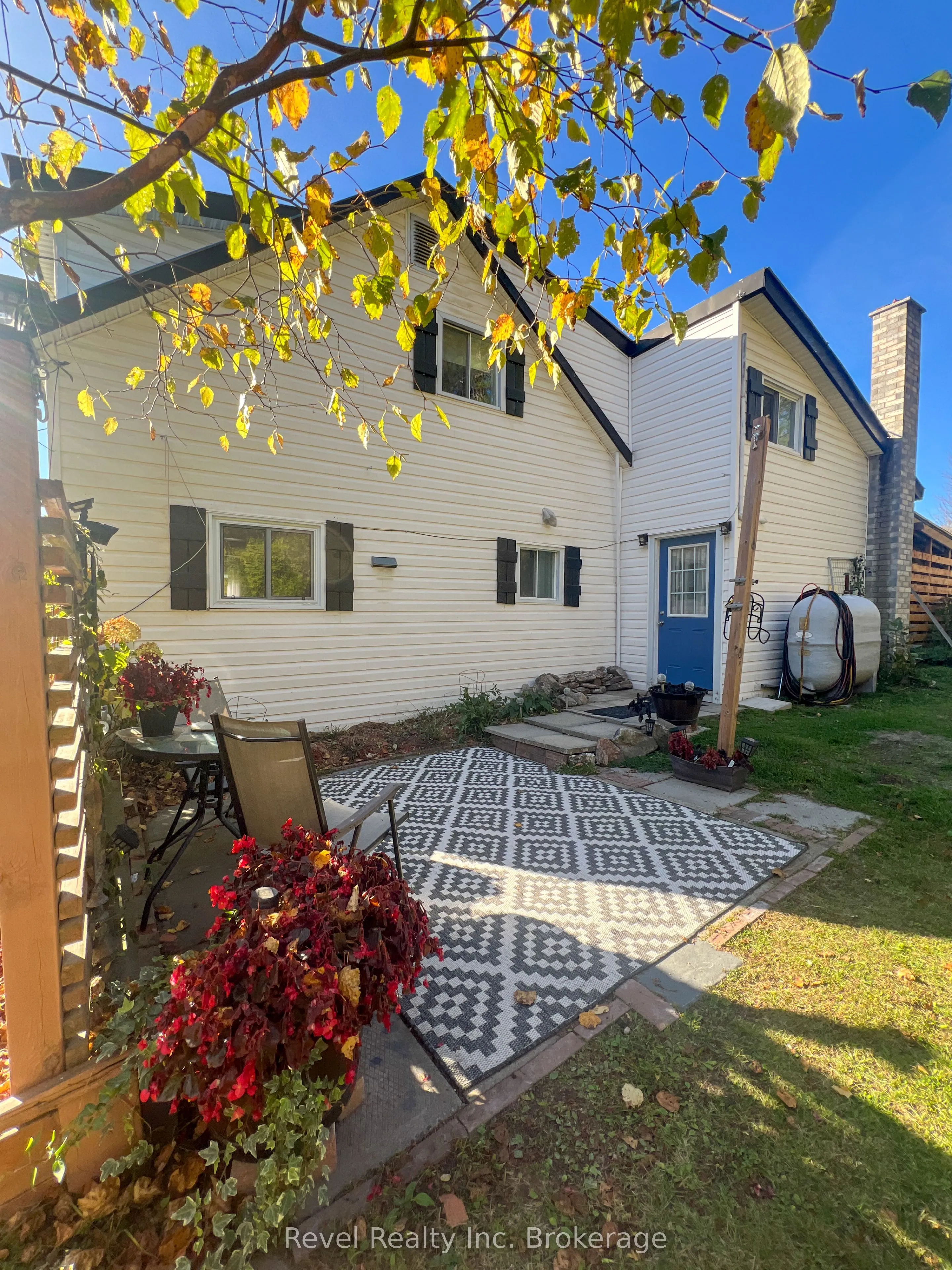 1011 Dokis Reserve Road