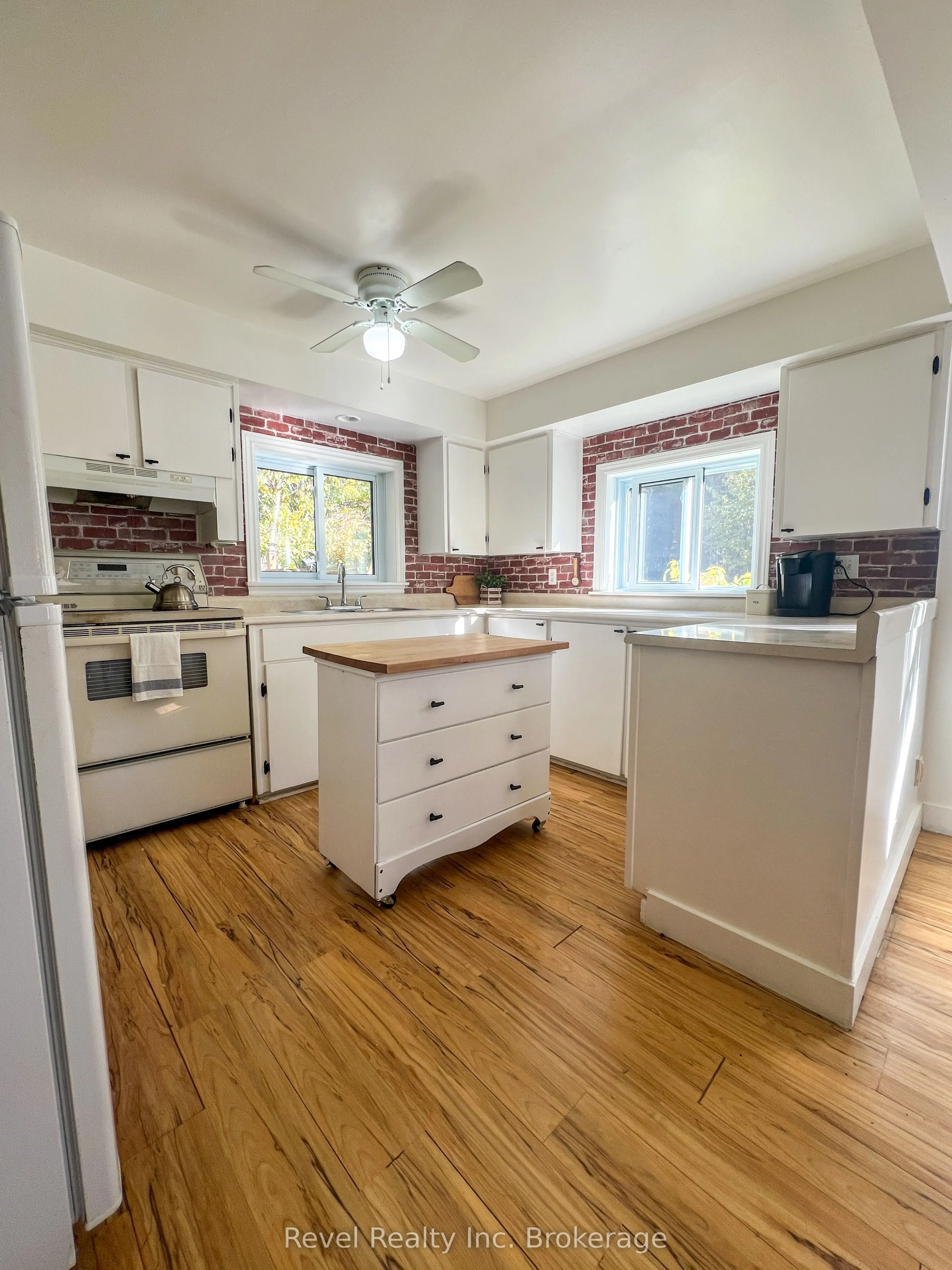 1011 Dokis Reserve Road