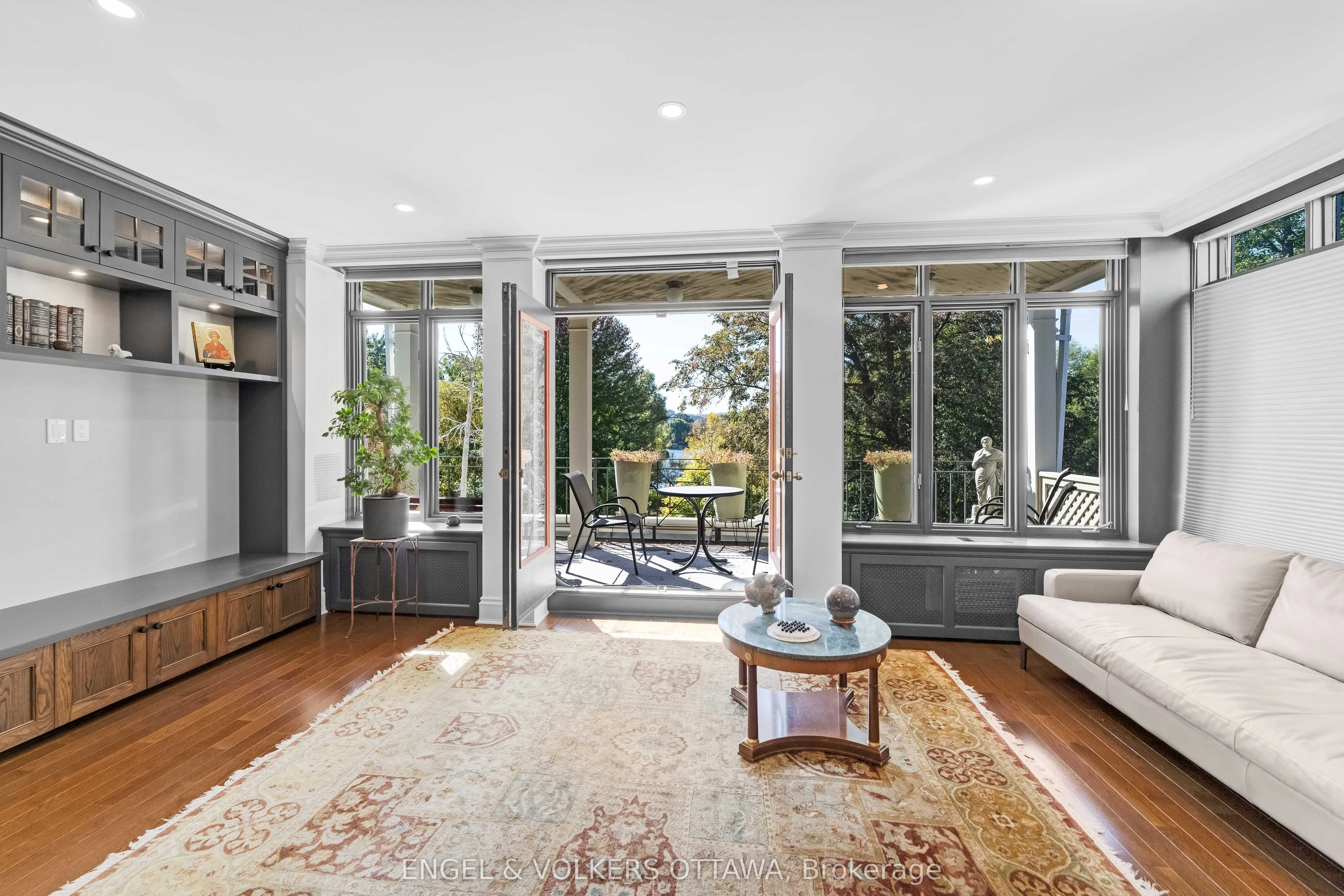 105 Stanley Avenue