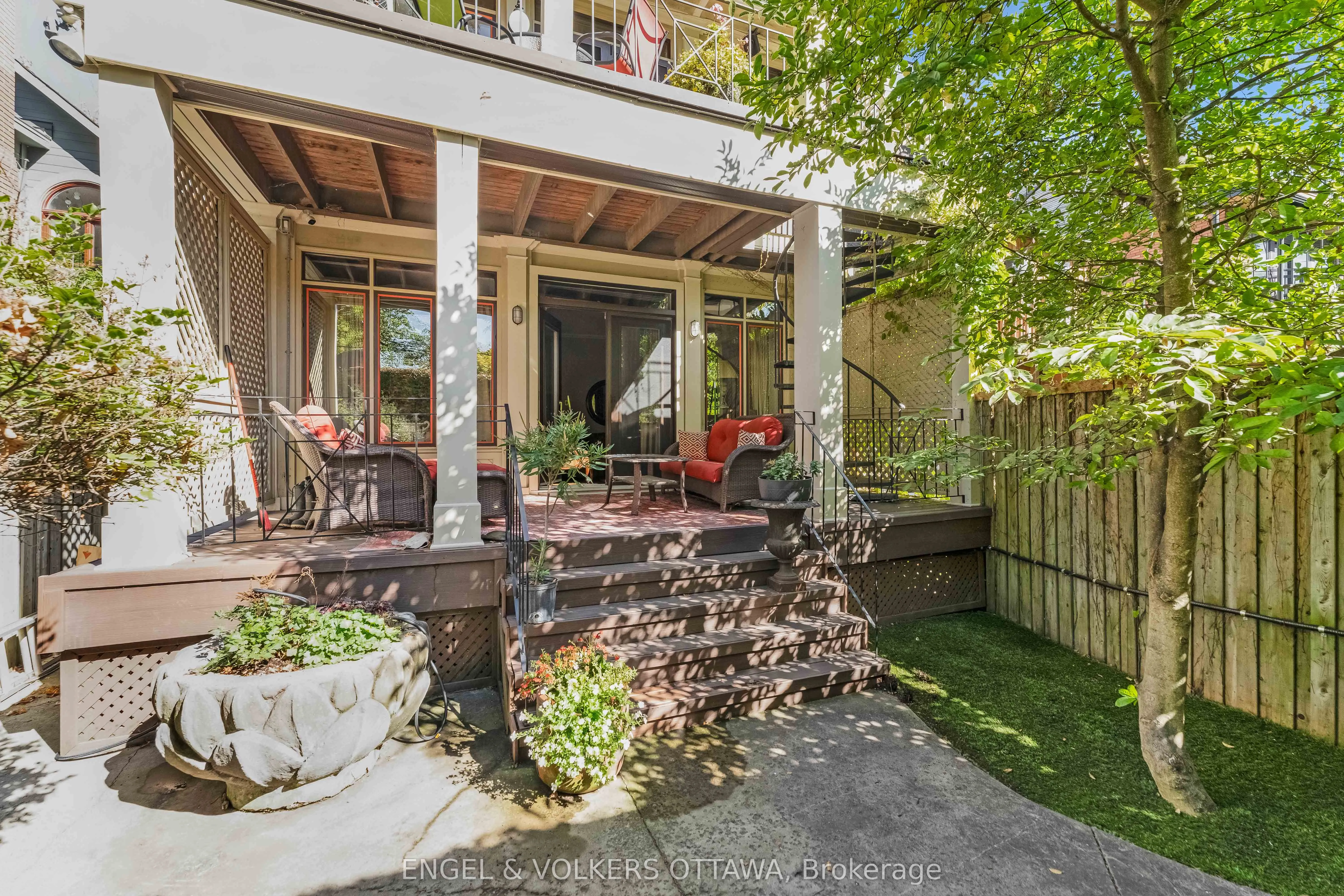 105 Stanley Avenue