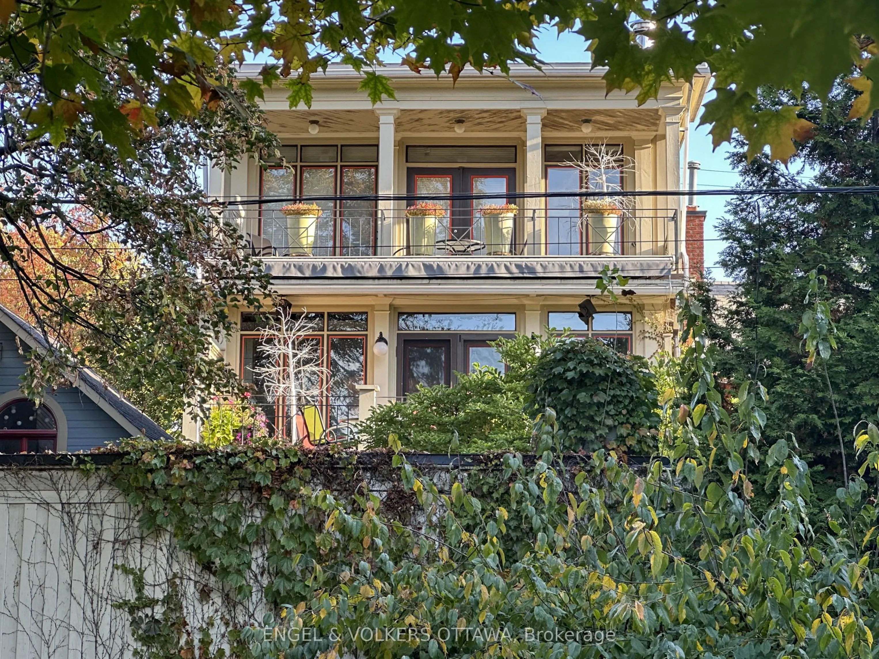 105 Stanley Avenue