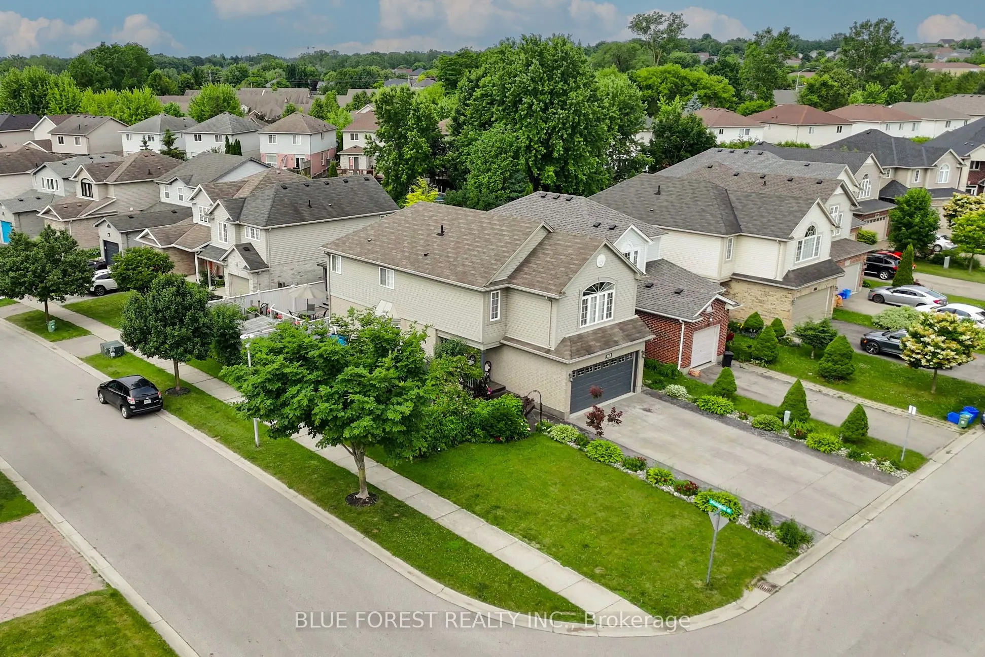 682 Hedgerow Place