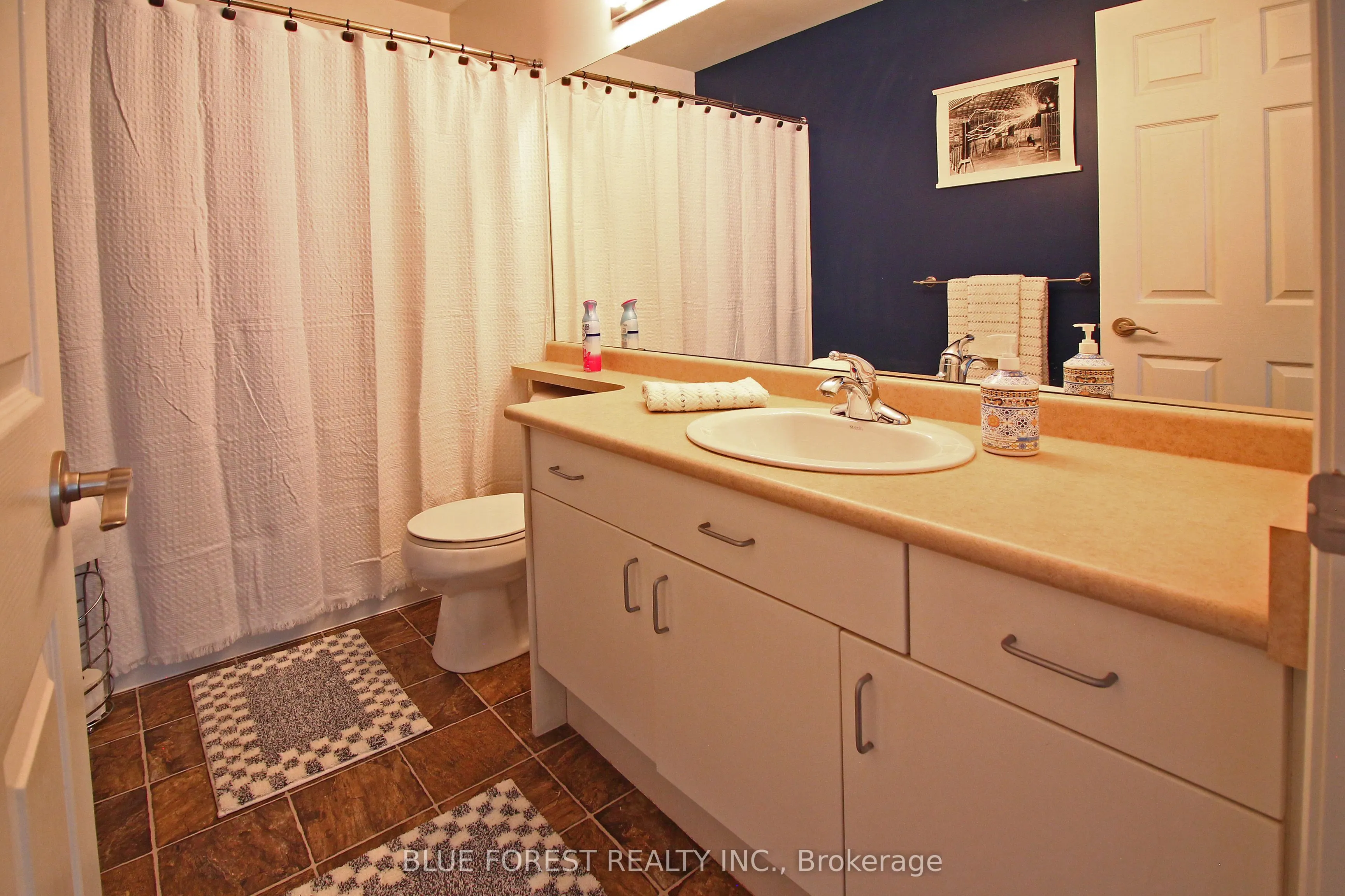 682 Hedgerow Place