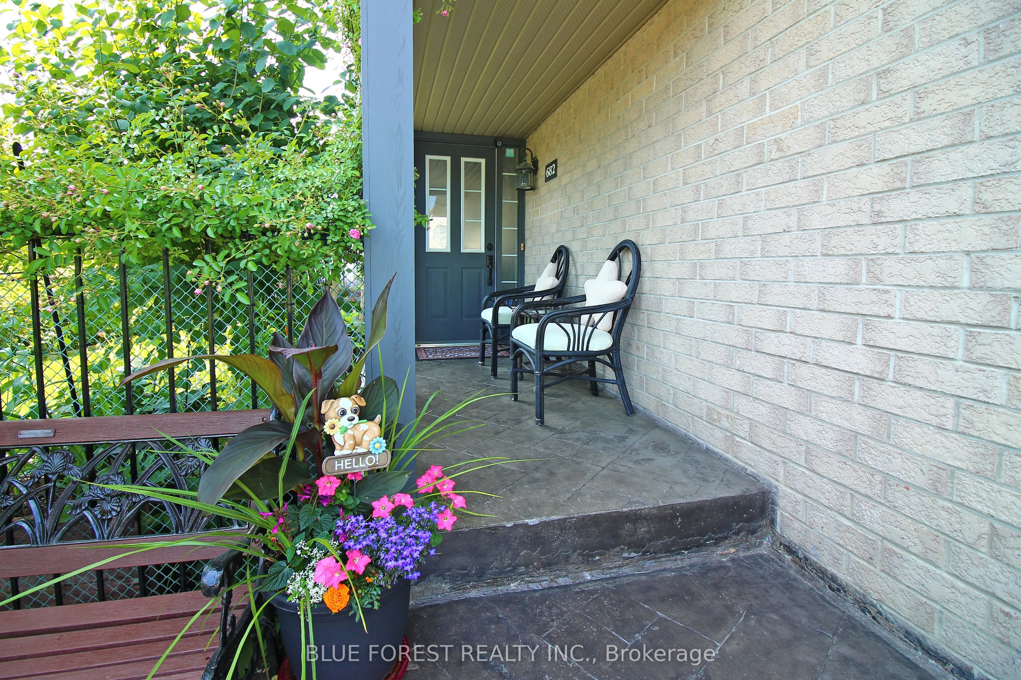 682 Hedgerow Place