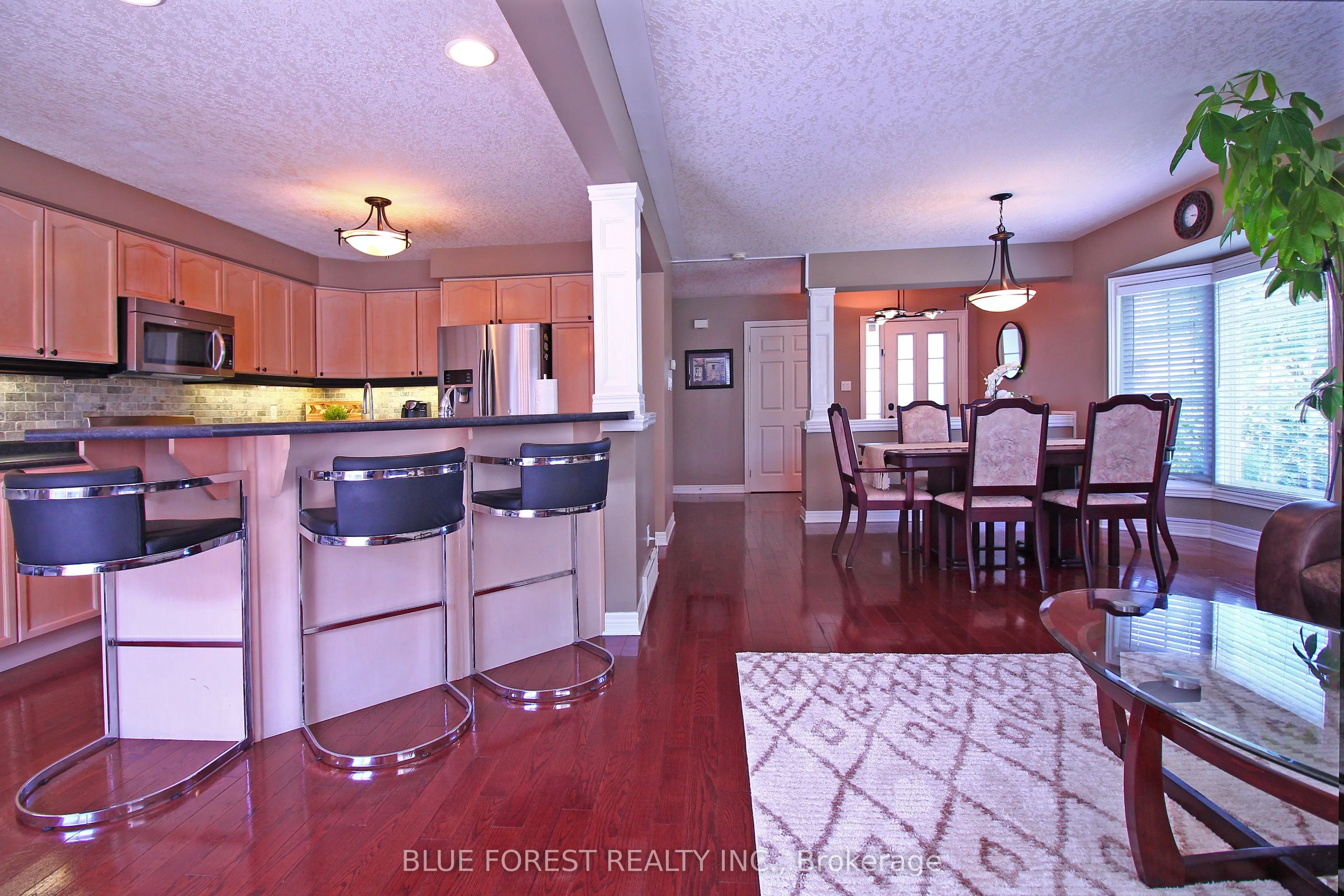 682 Hedgerow Place
