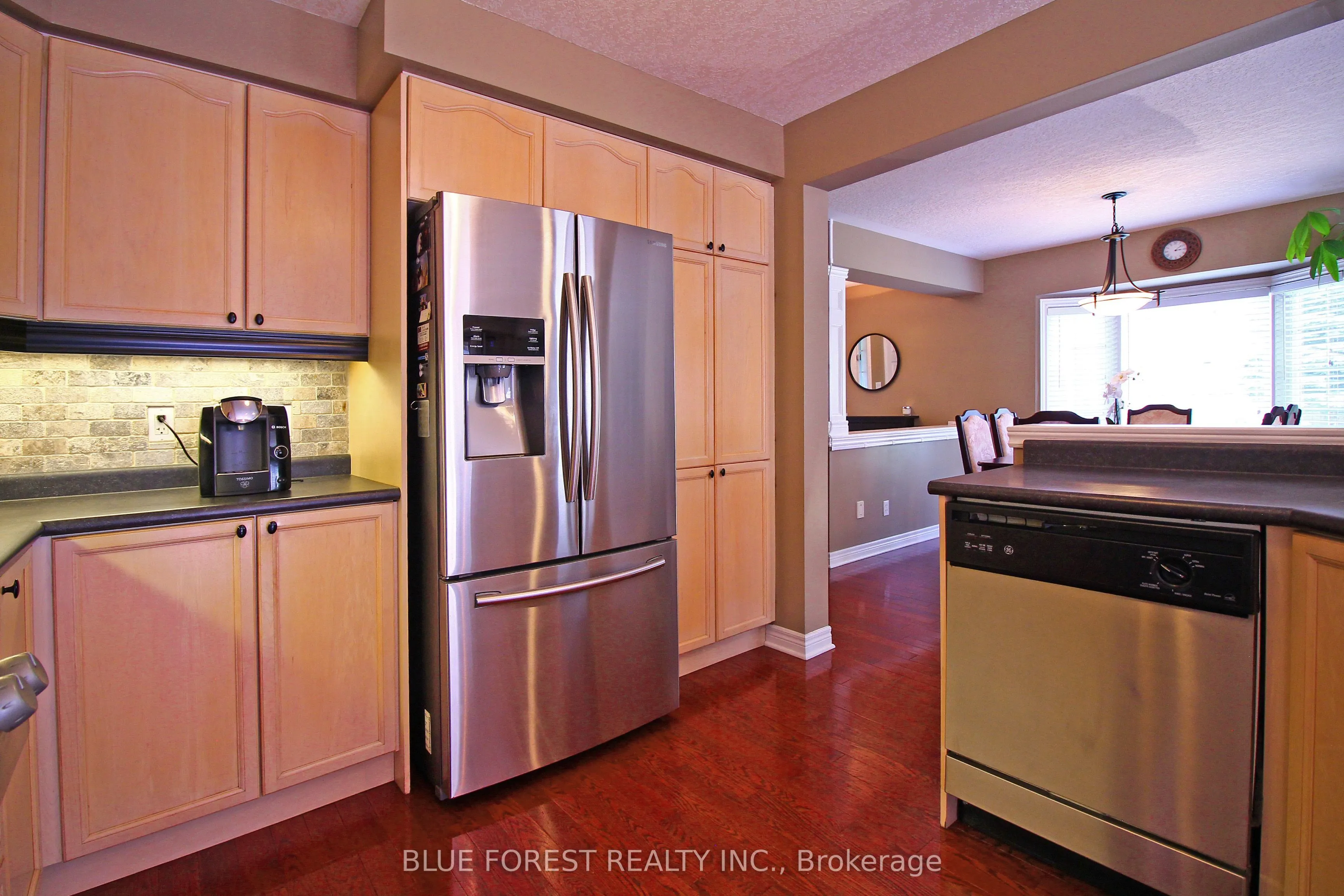 682 Hedgerow Place