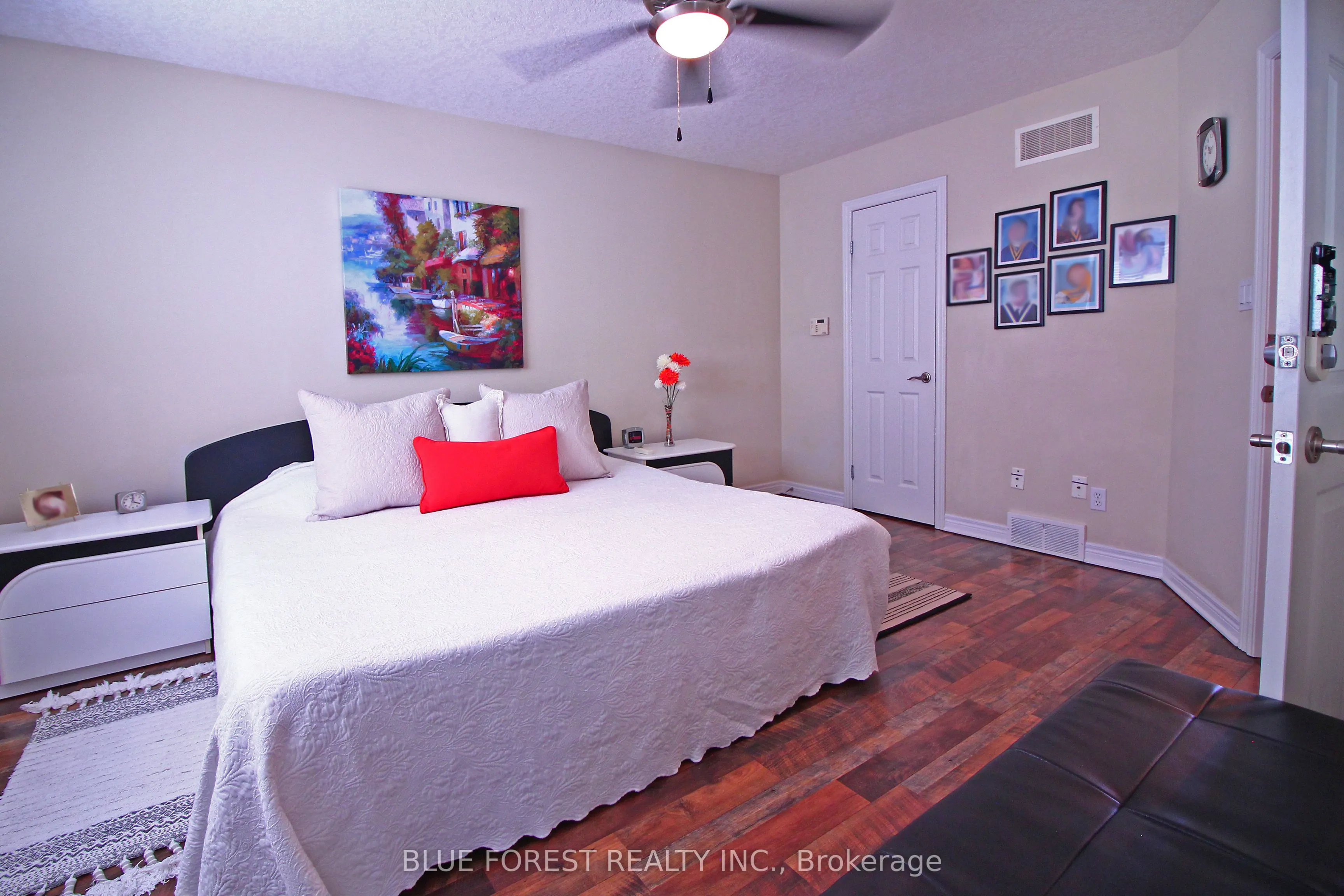 682 Hedgerow Place