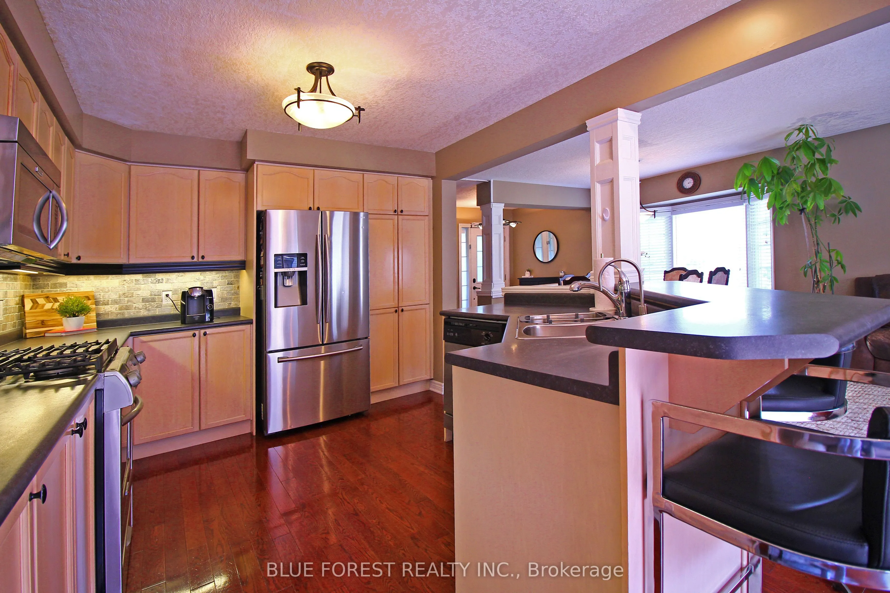 682 Hedgerow Place