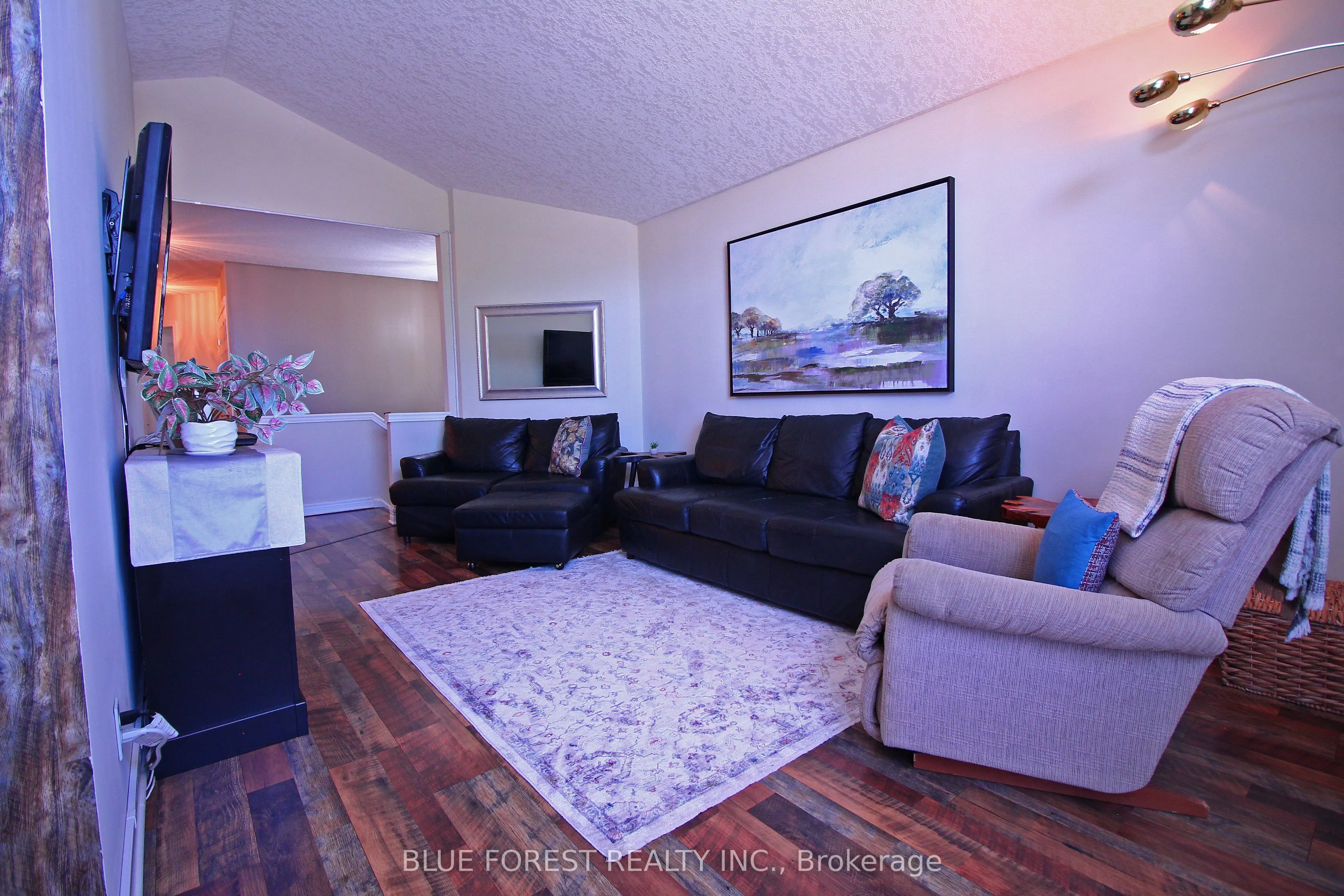 682 Hedgerow Place