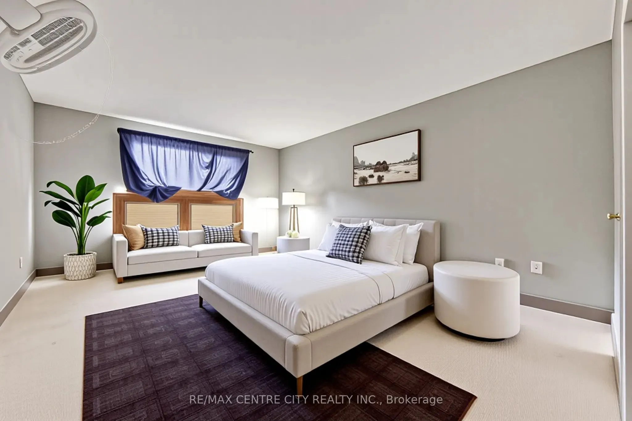 1825 Whitney Street, #307