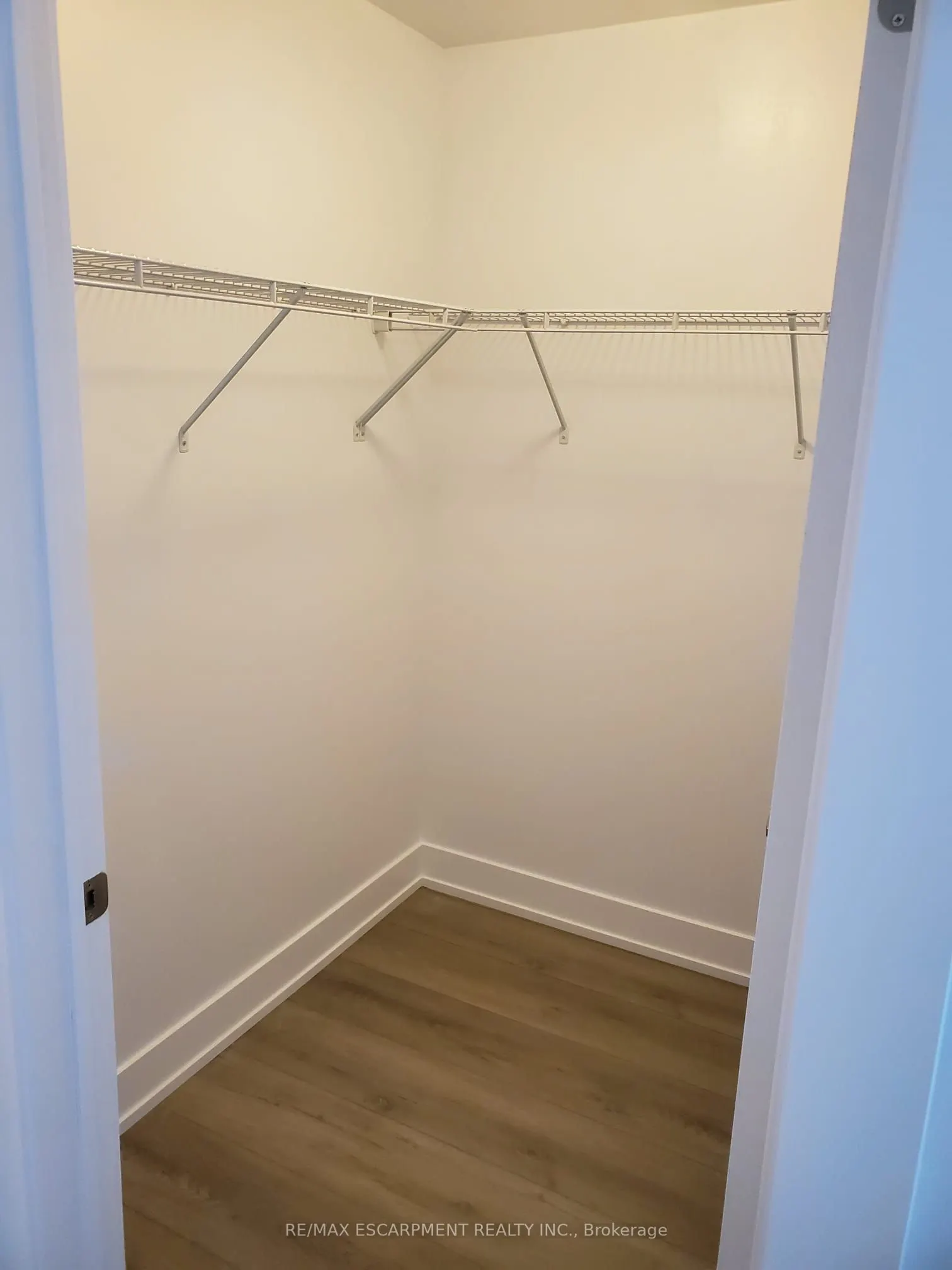 470 Dundas Street E, #601