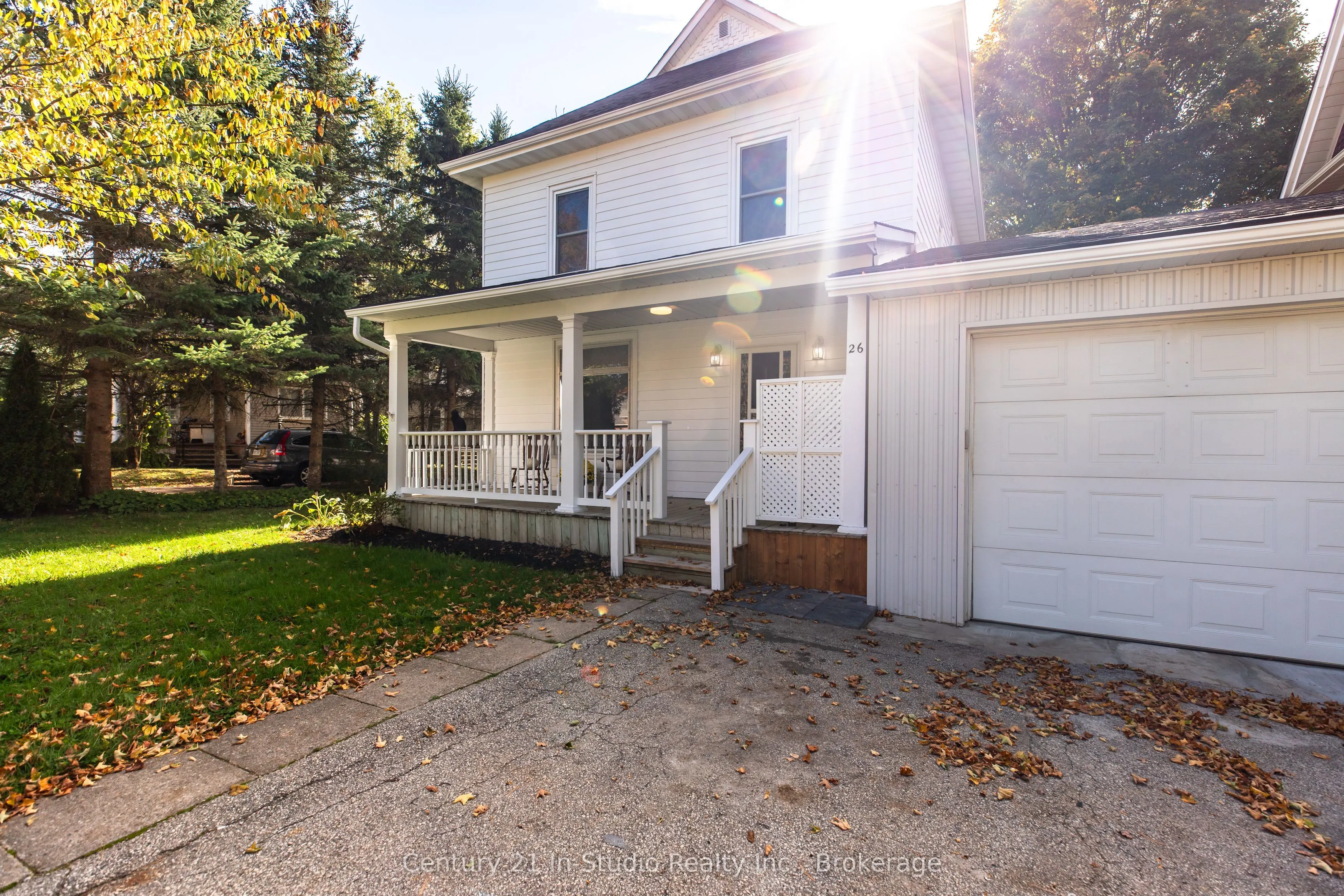 26 Wellington Avenue S