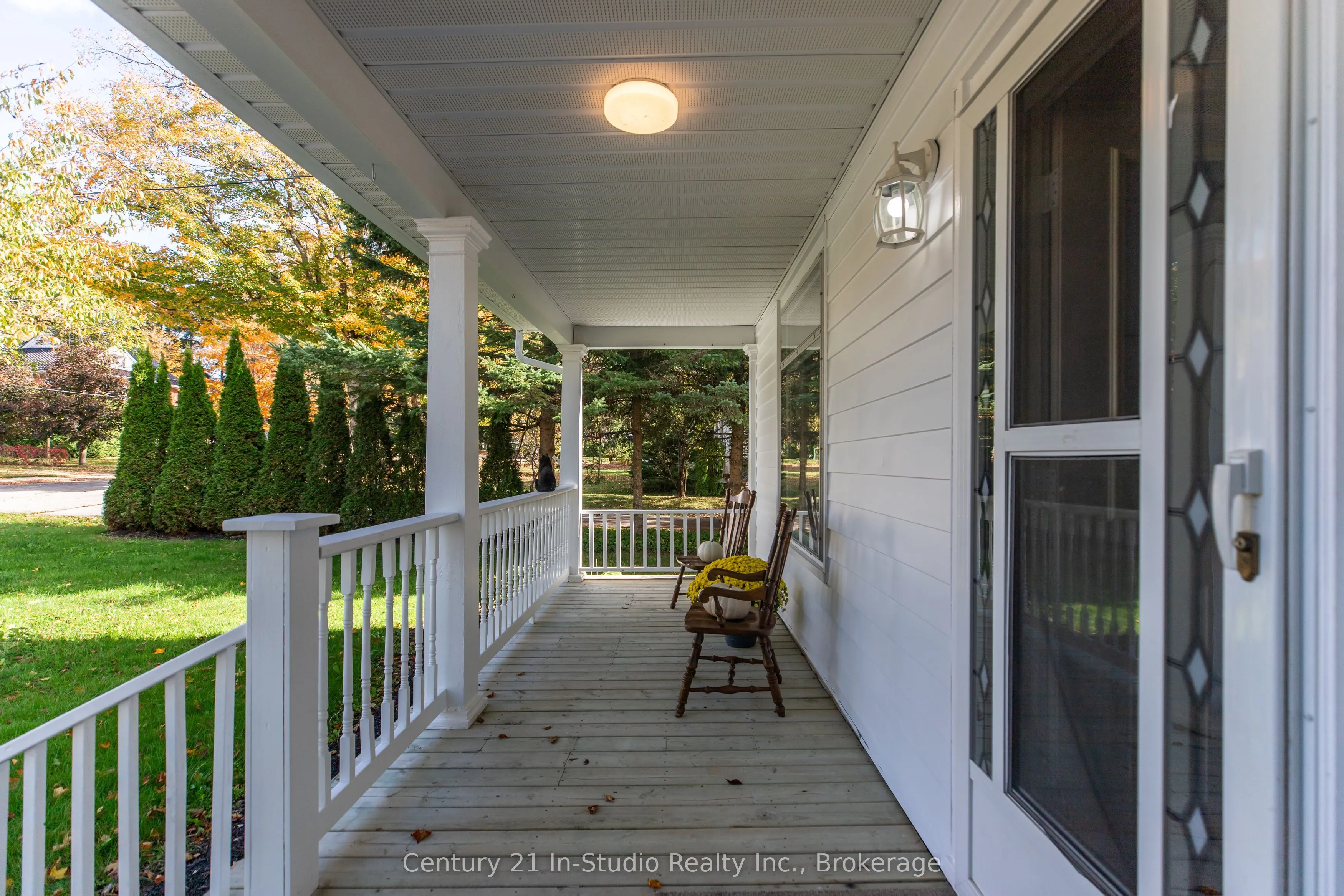 26 Wellington Avenue S