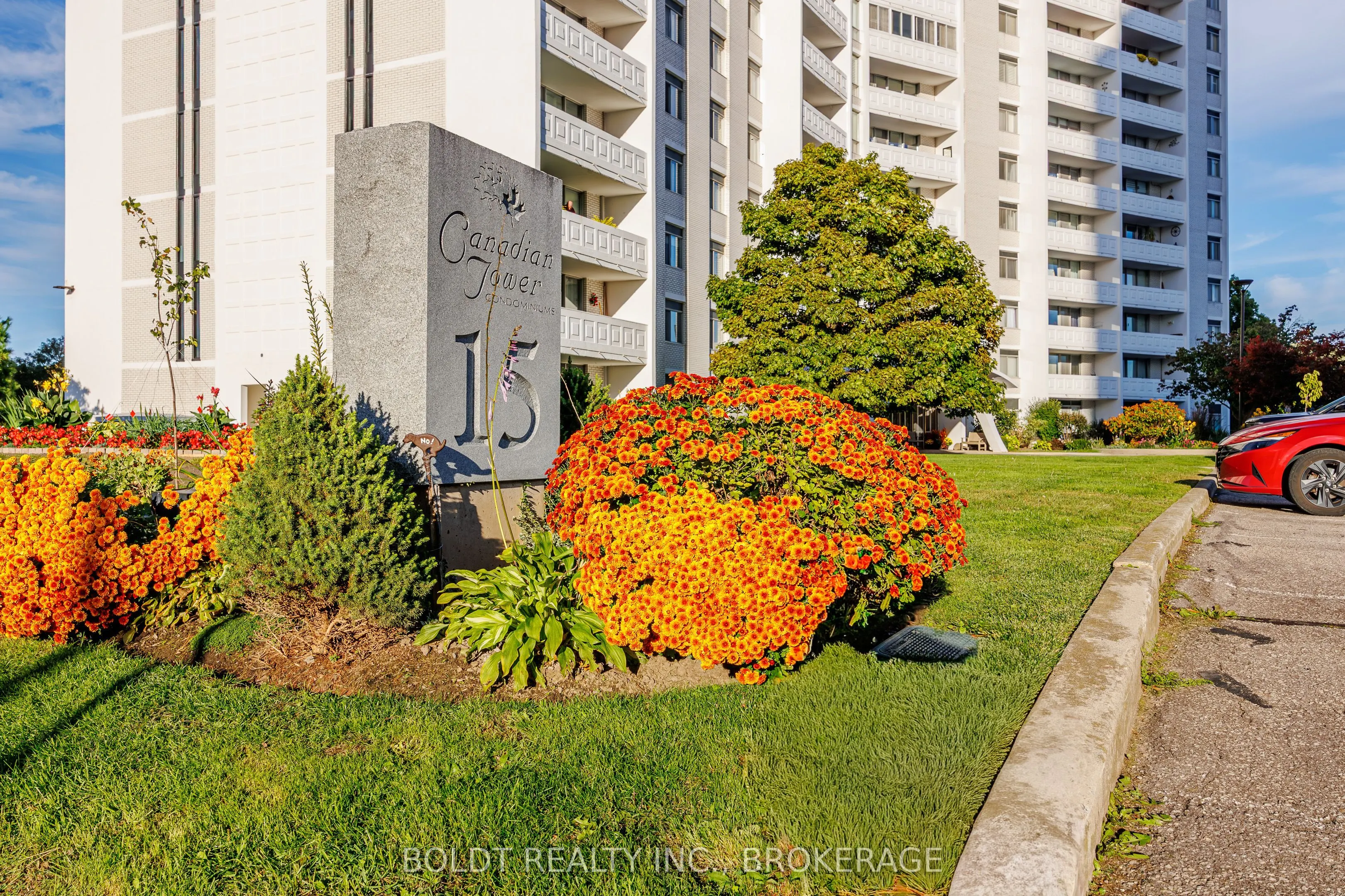 15 Towering Heights Boulevard, #1008