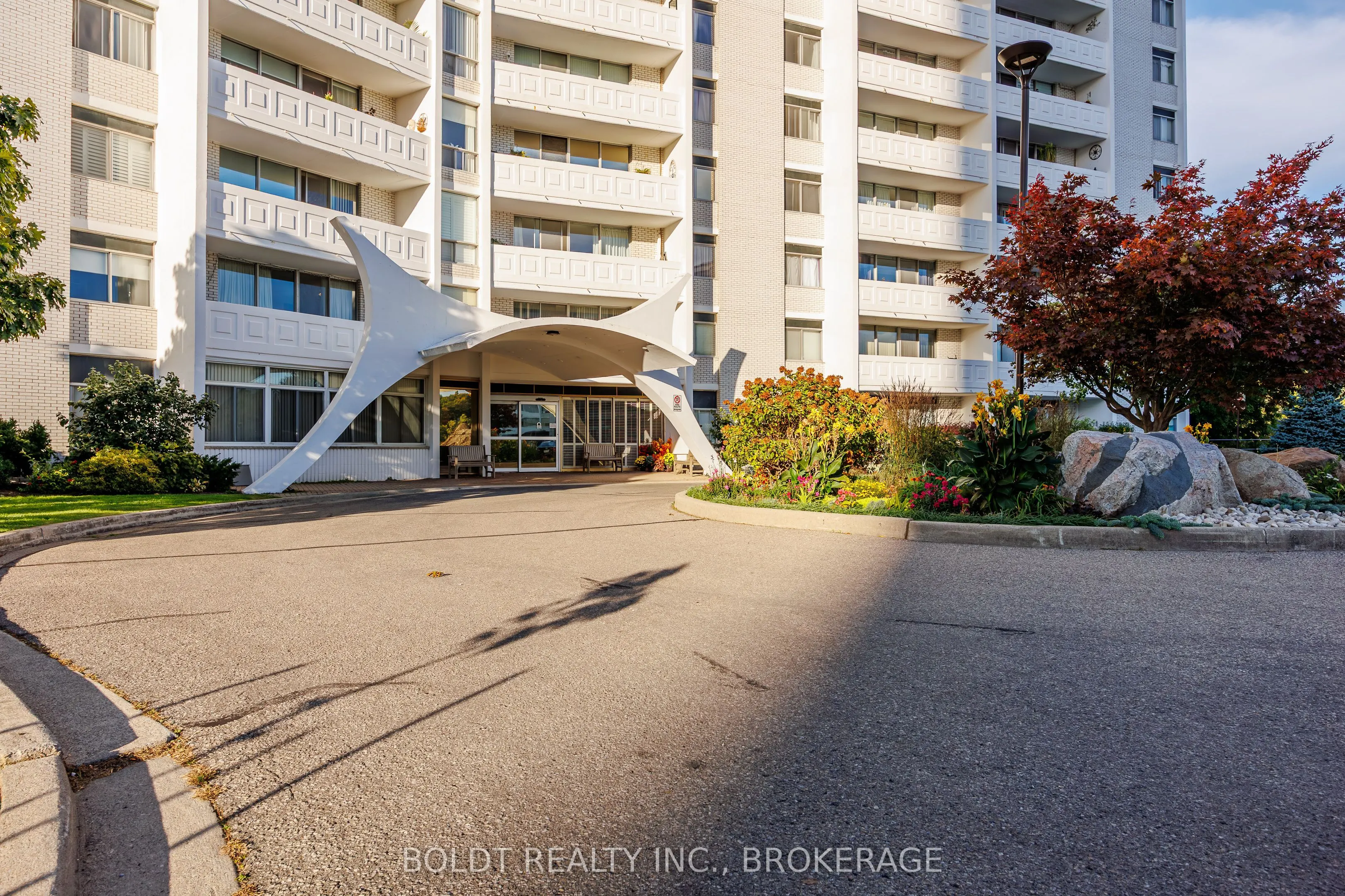 15 Towering Heights Boulevard, #1008