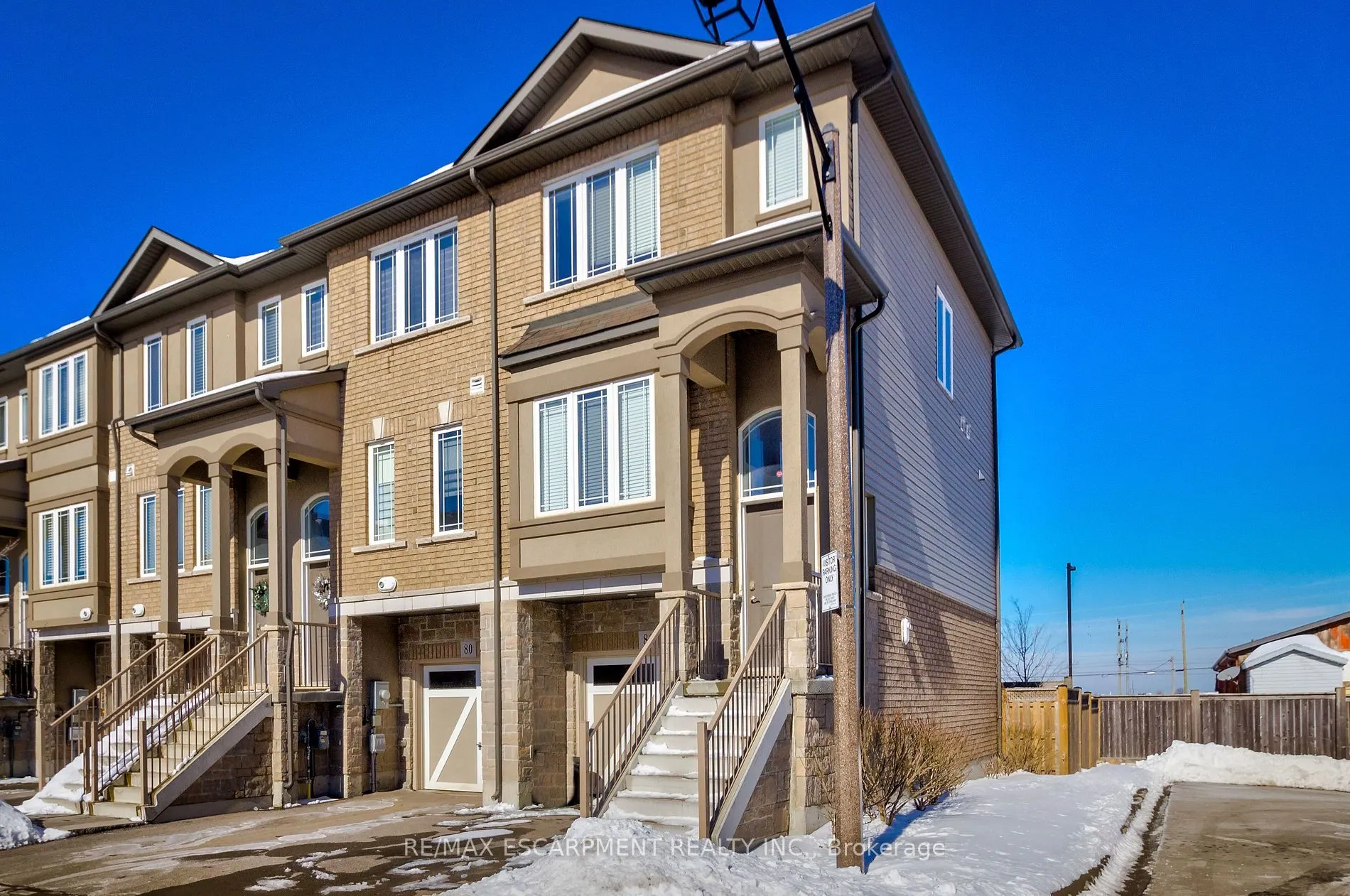 82 Bloom Crescent