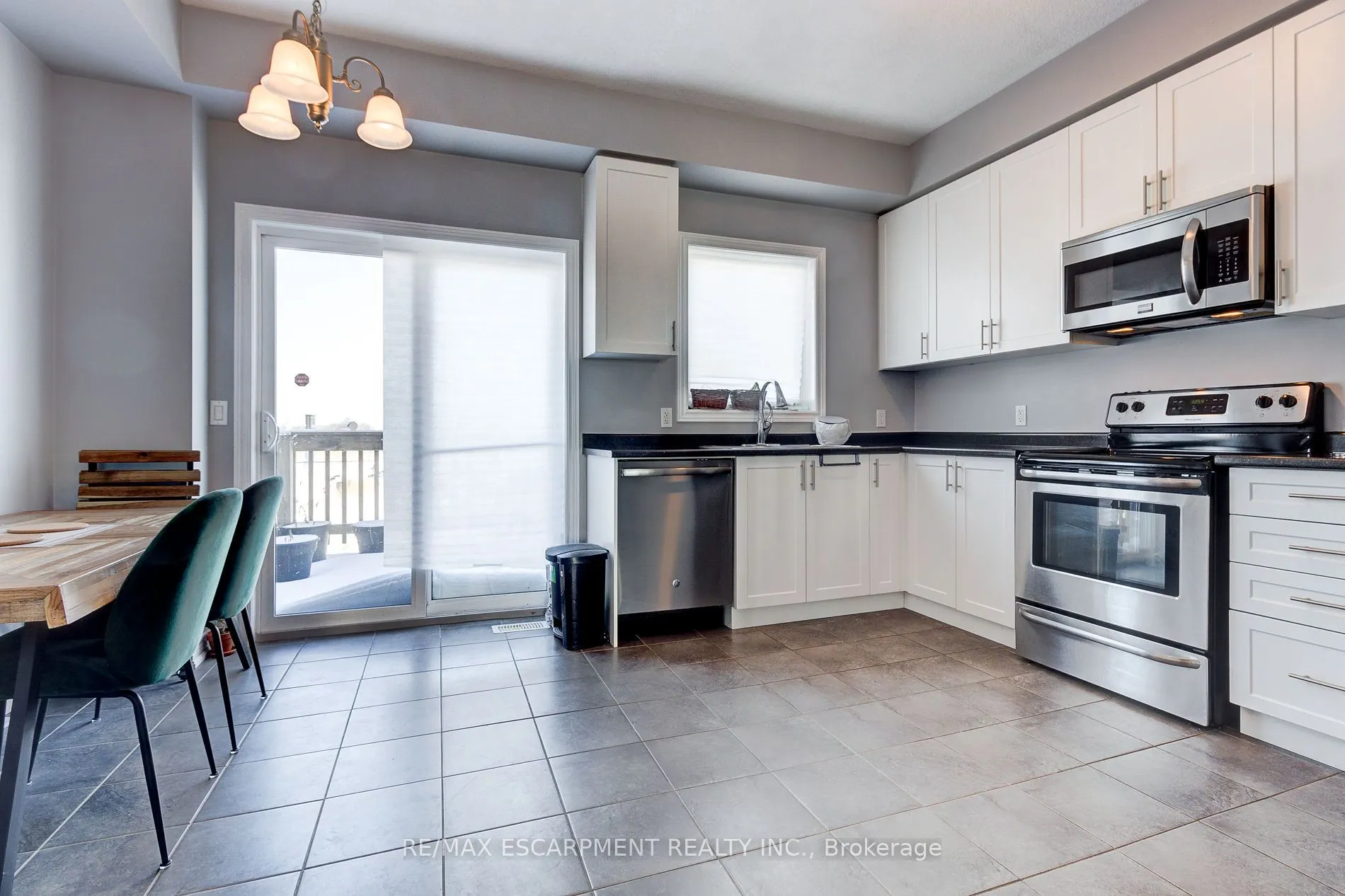 82 Bloom Crescent