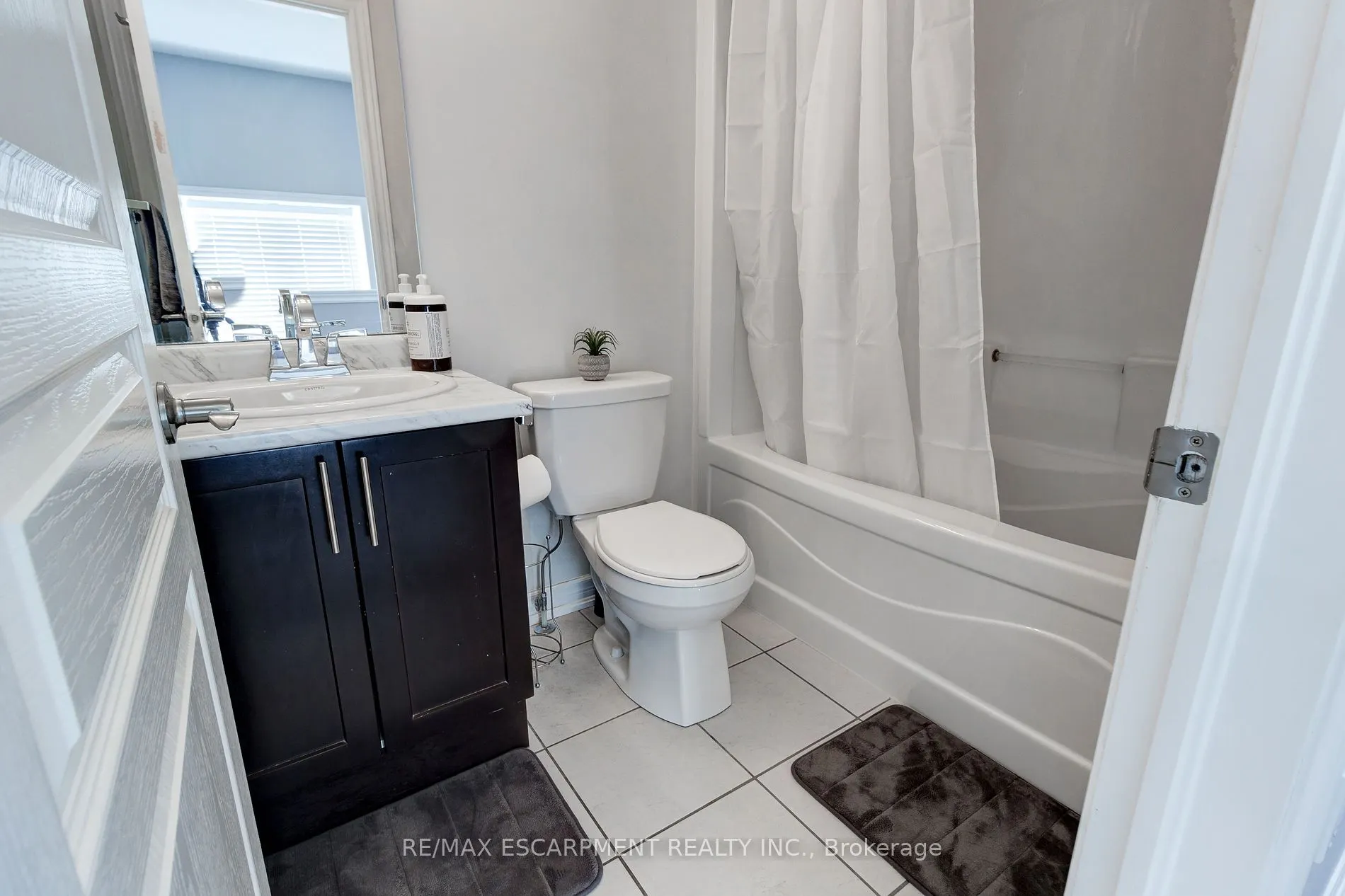 82 Bloom Crescent