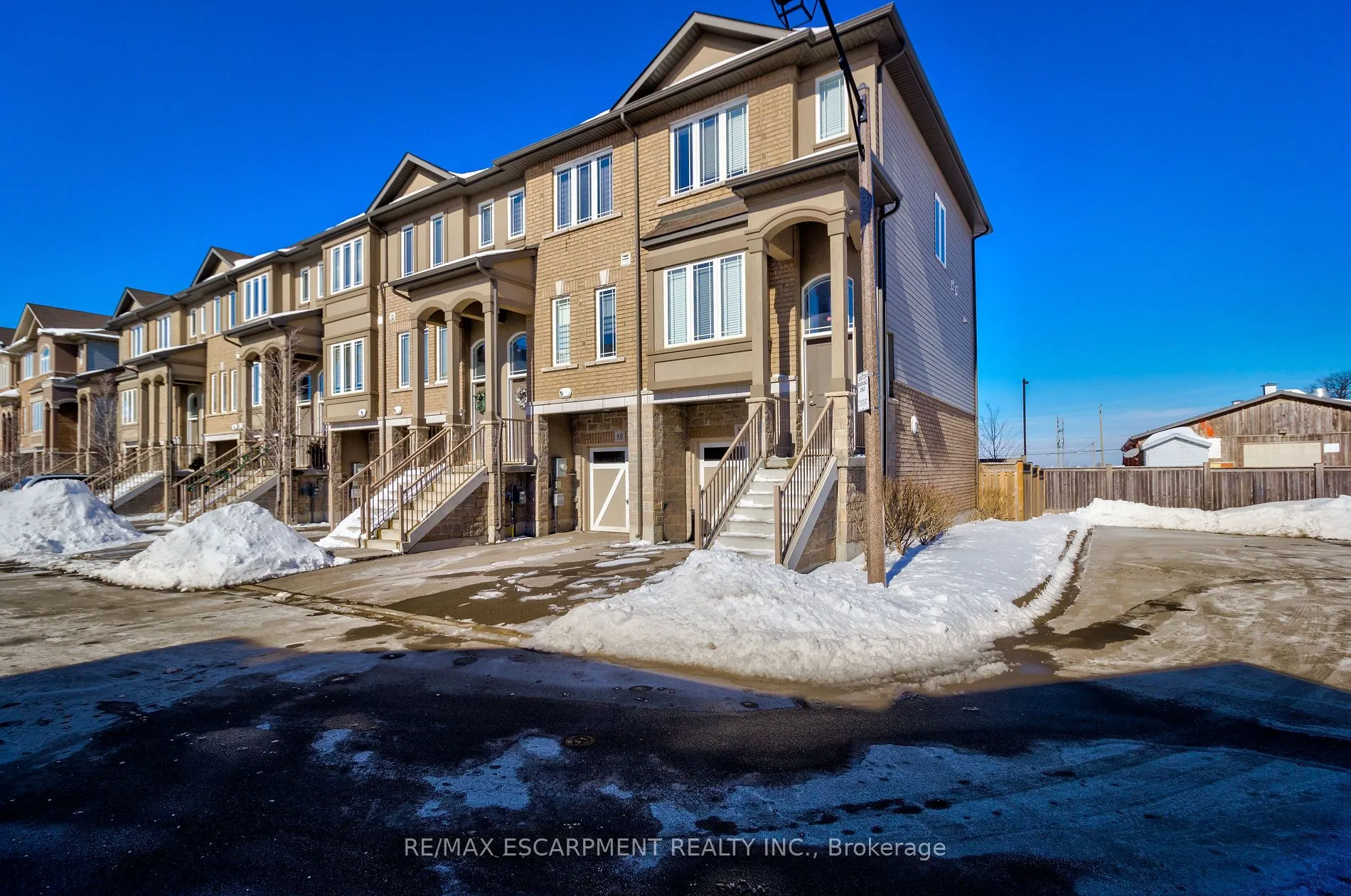 82 Bloom Crescent