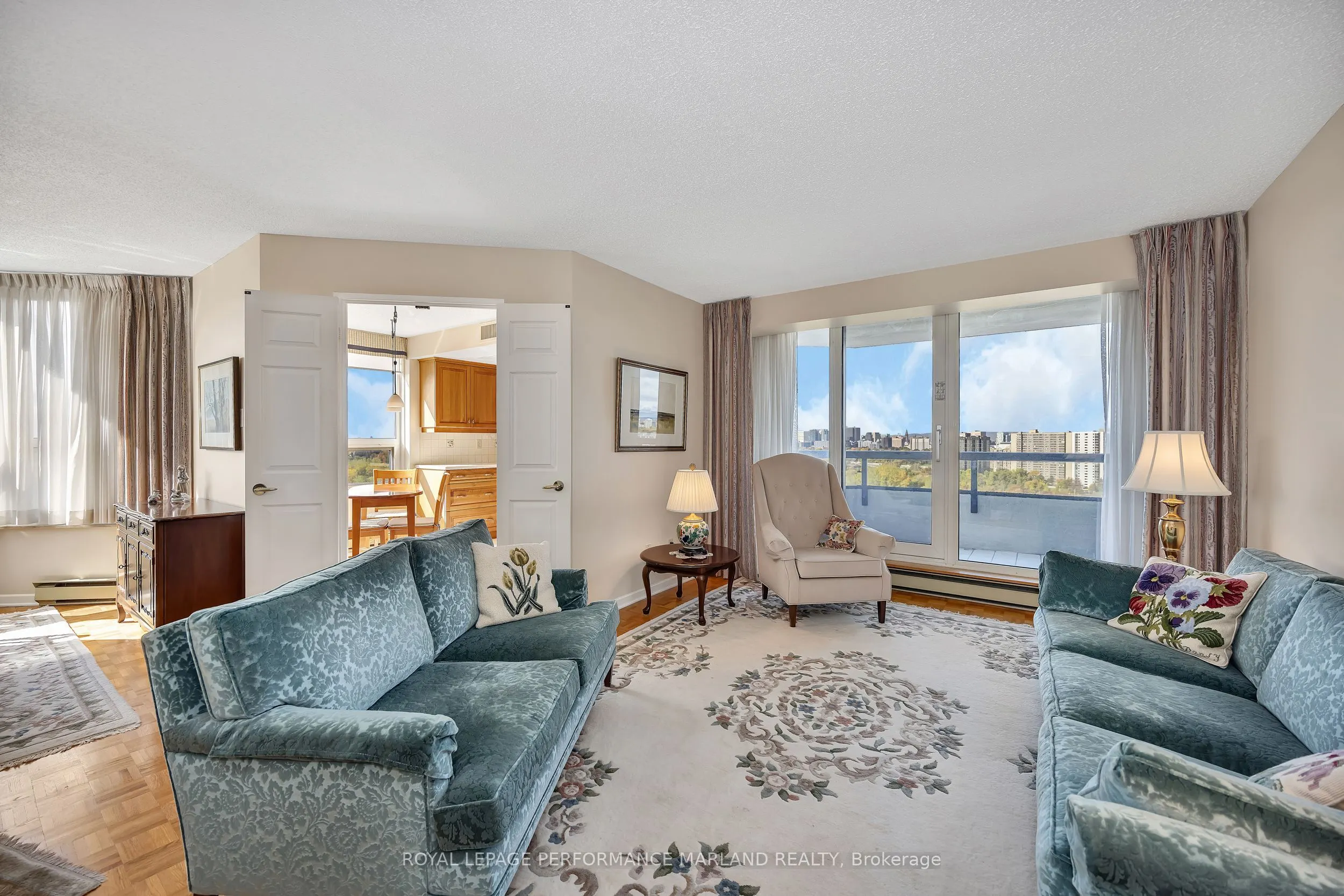 1510 Riverside Drive, #2007