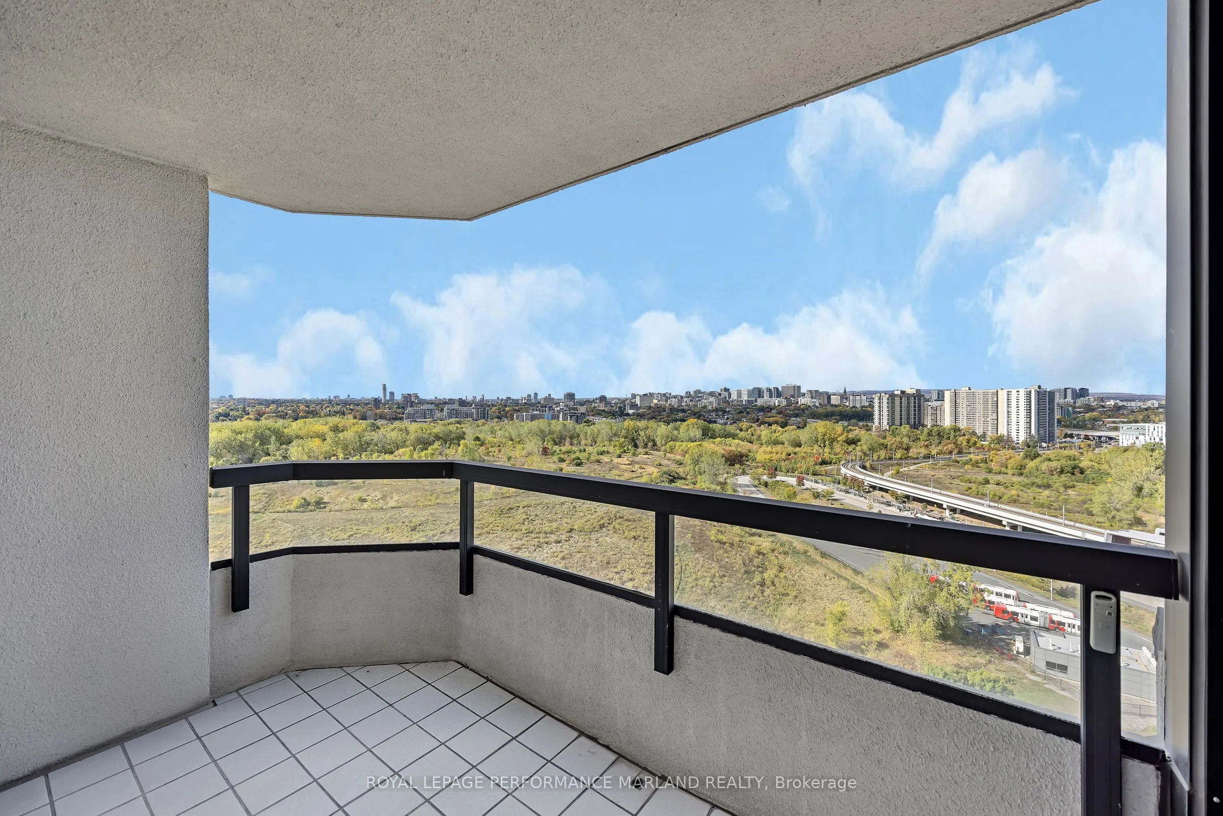 1510 Riverside Drive, #2007