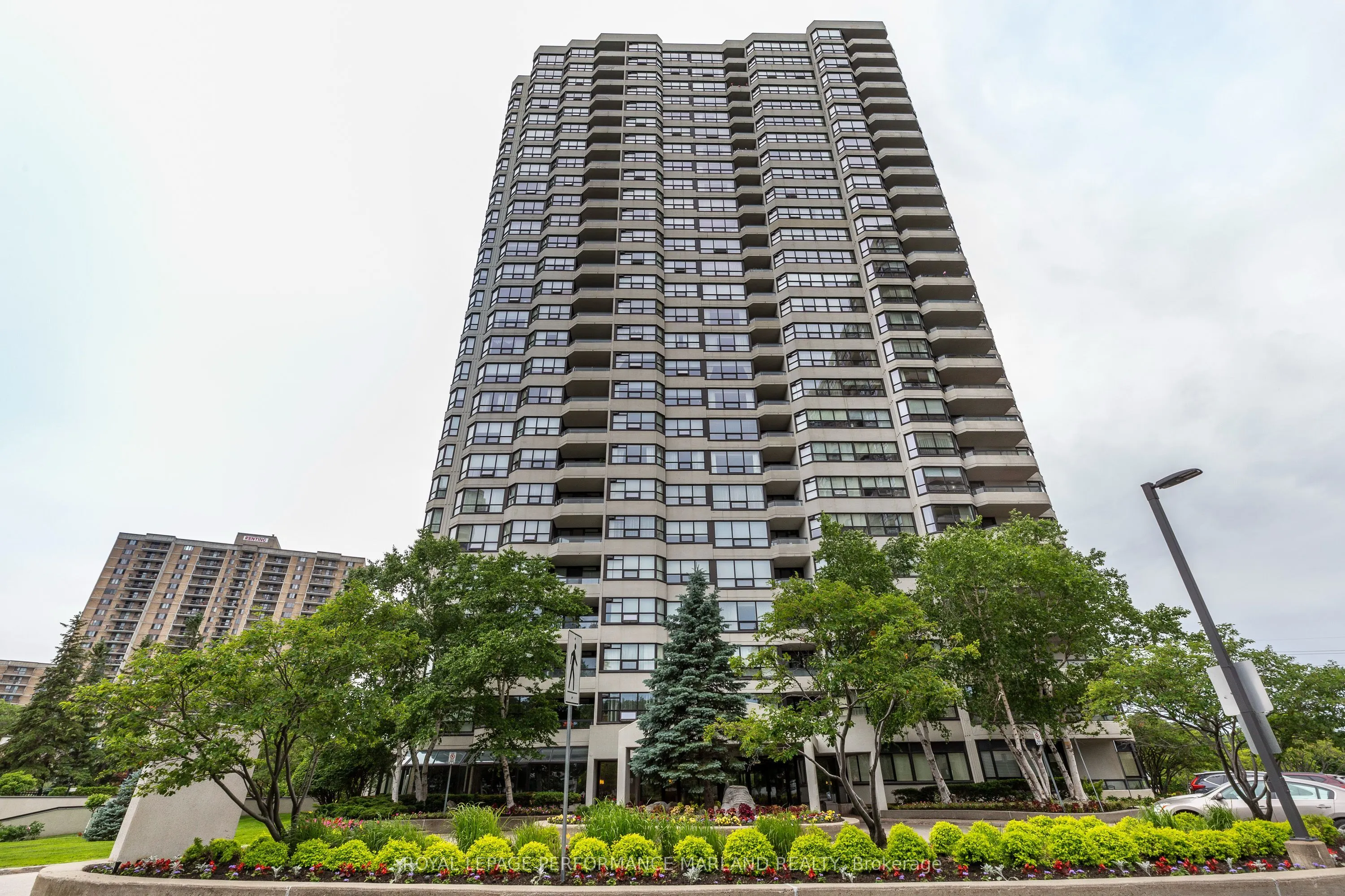 1510 Riverside Drive, #2007