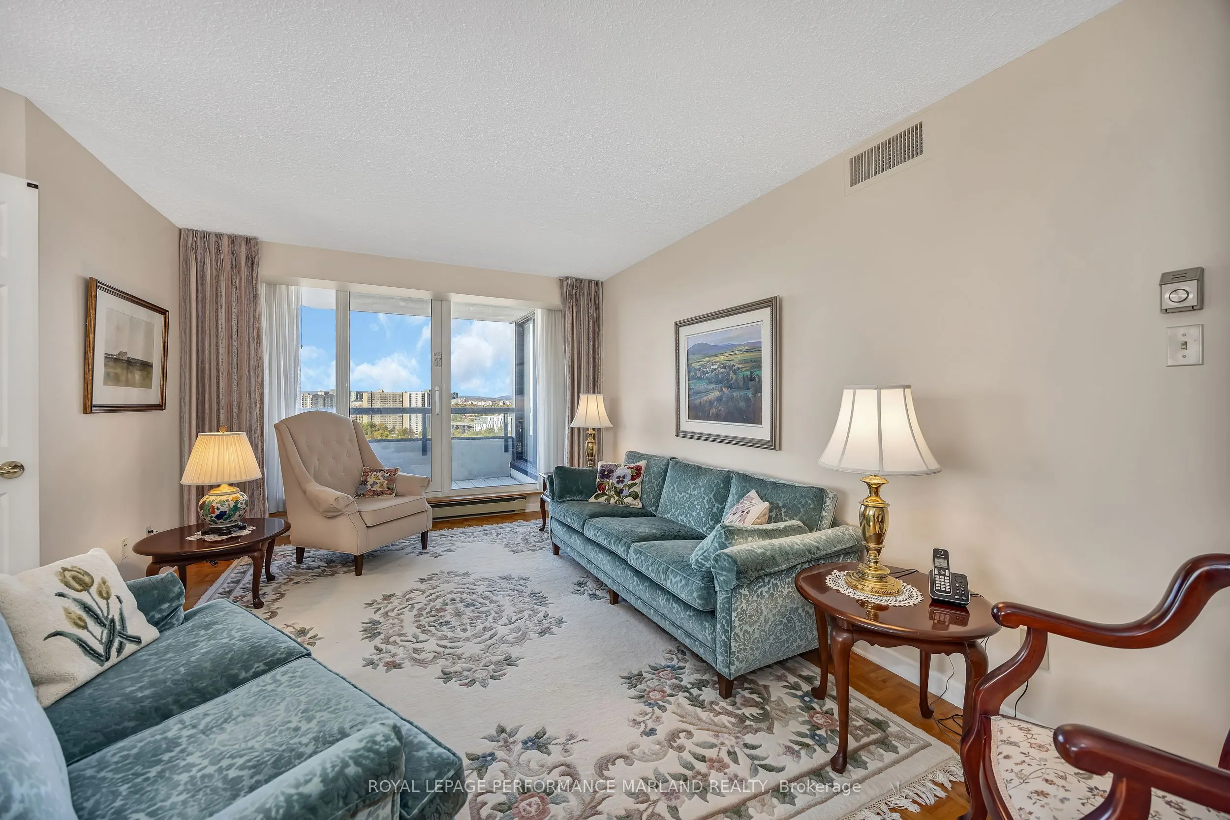 1510 Riverside Drive, #2007