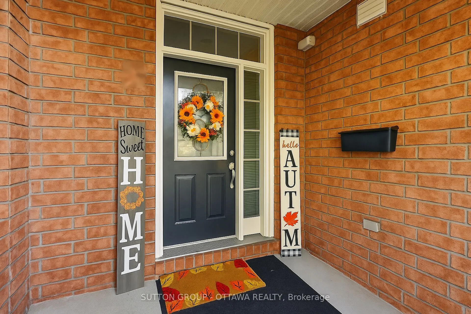 990 Markwick Crescent