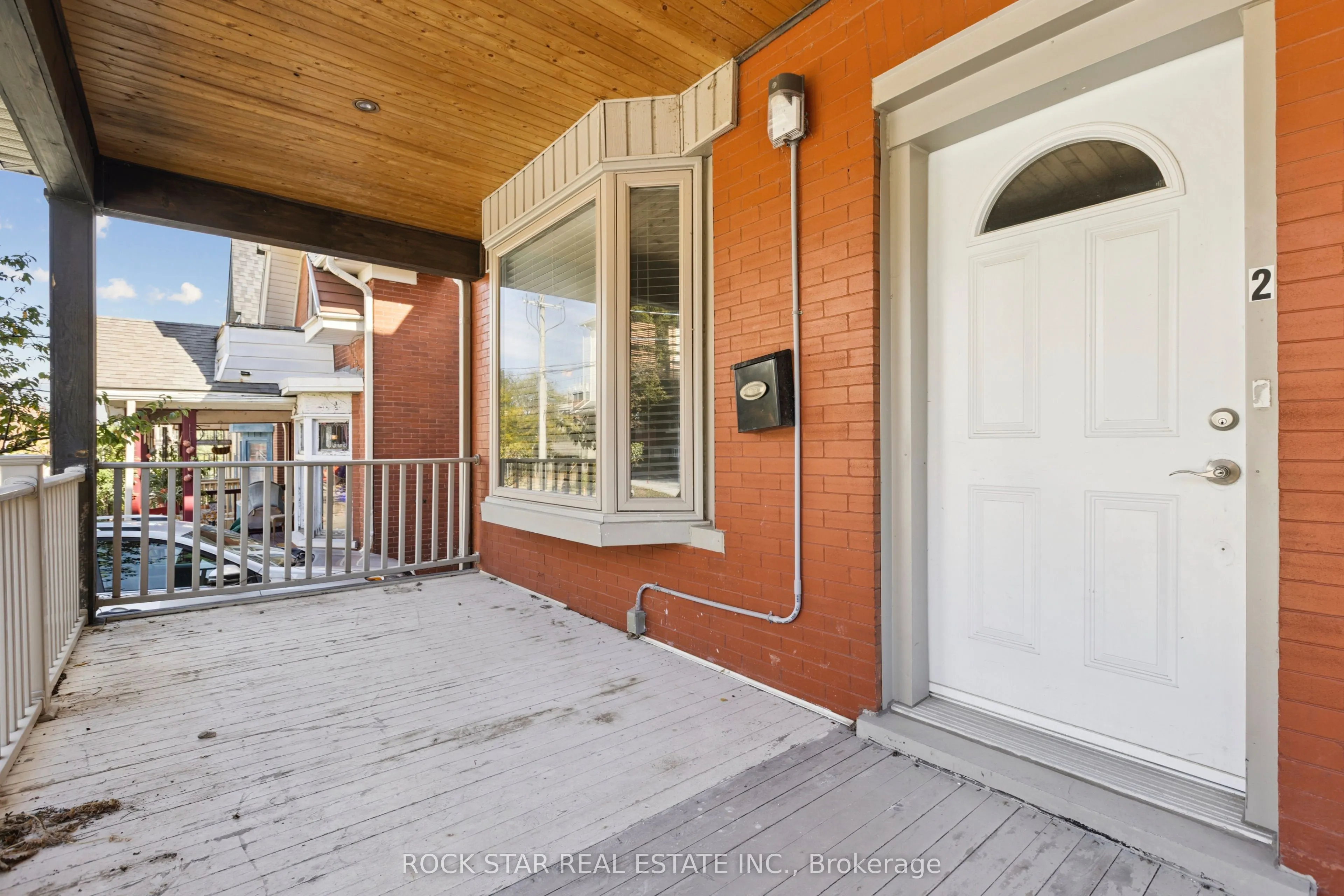 43 Eby Street S