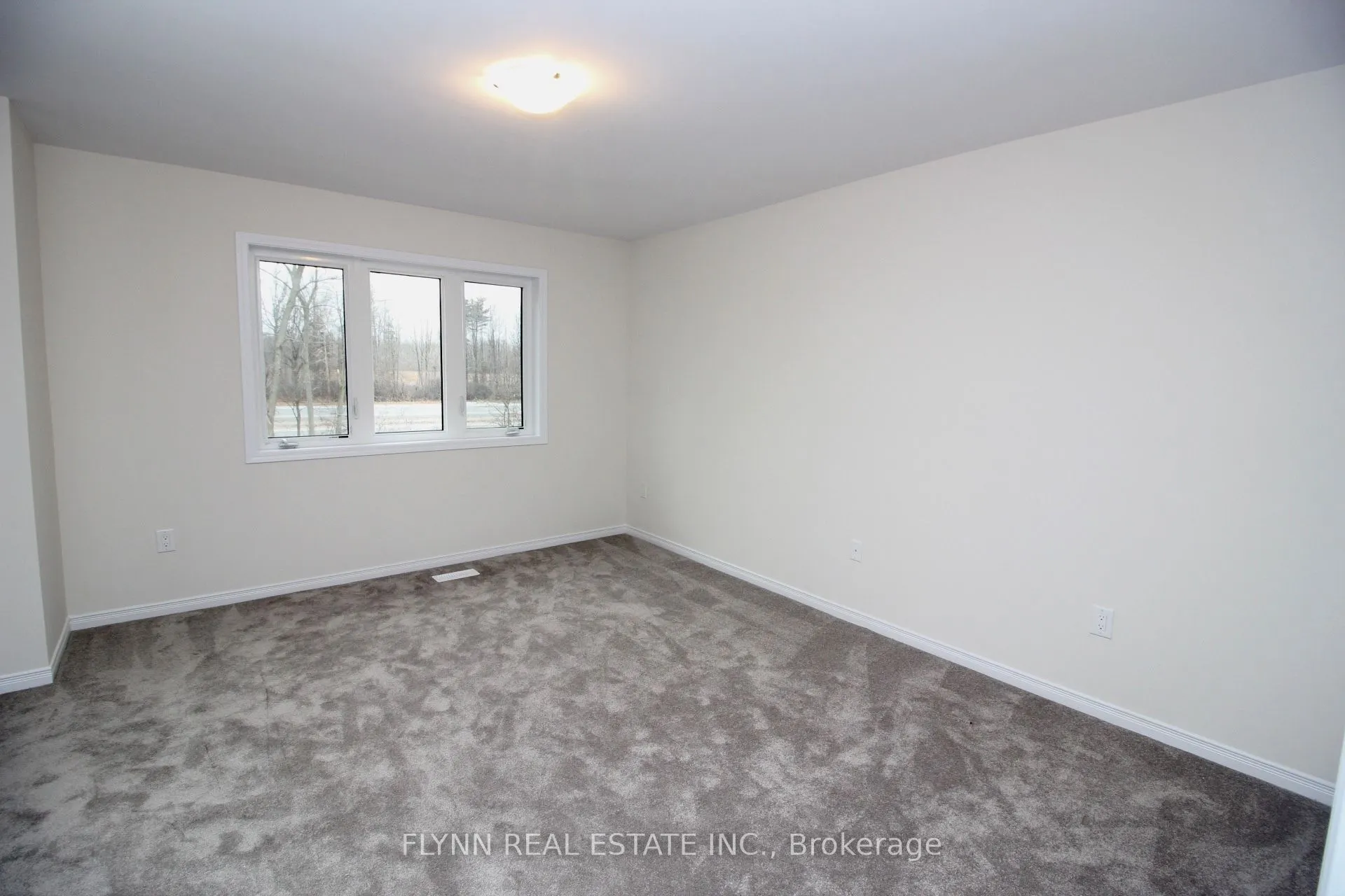 190 ESTHER Crescent
