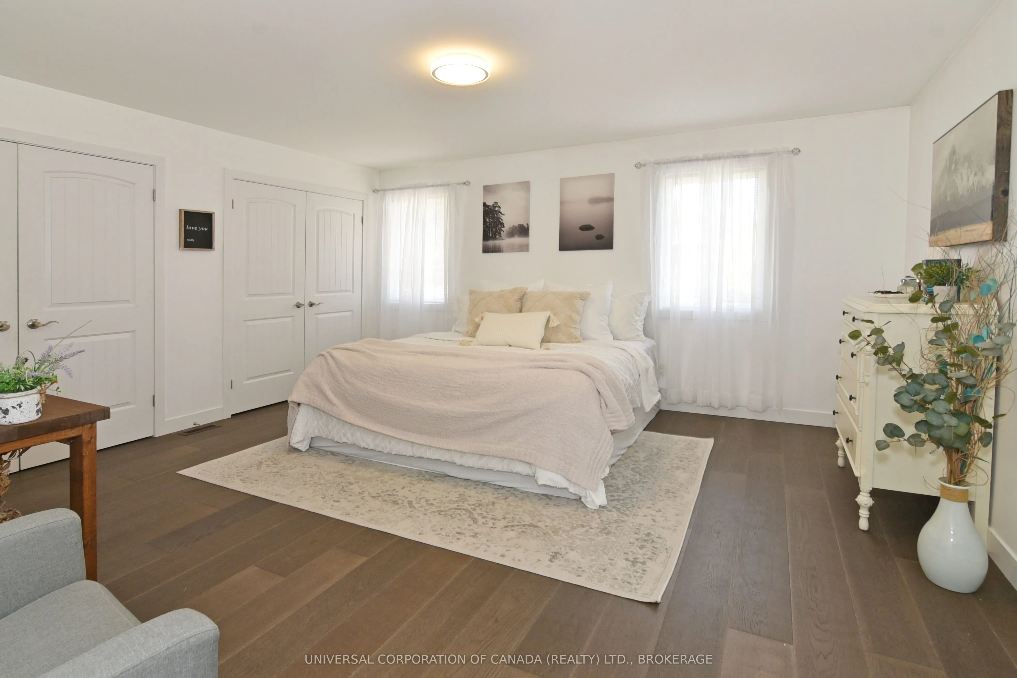 269 Sydenham Street E