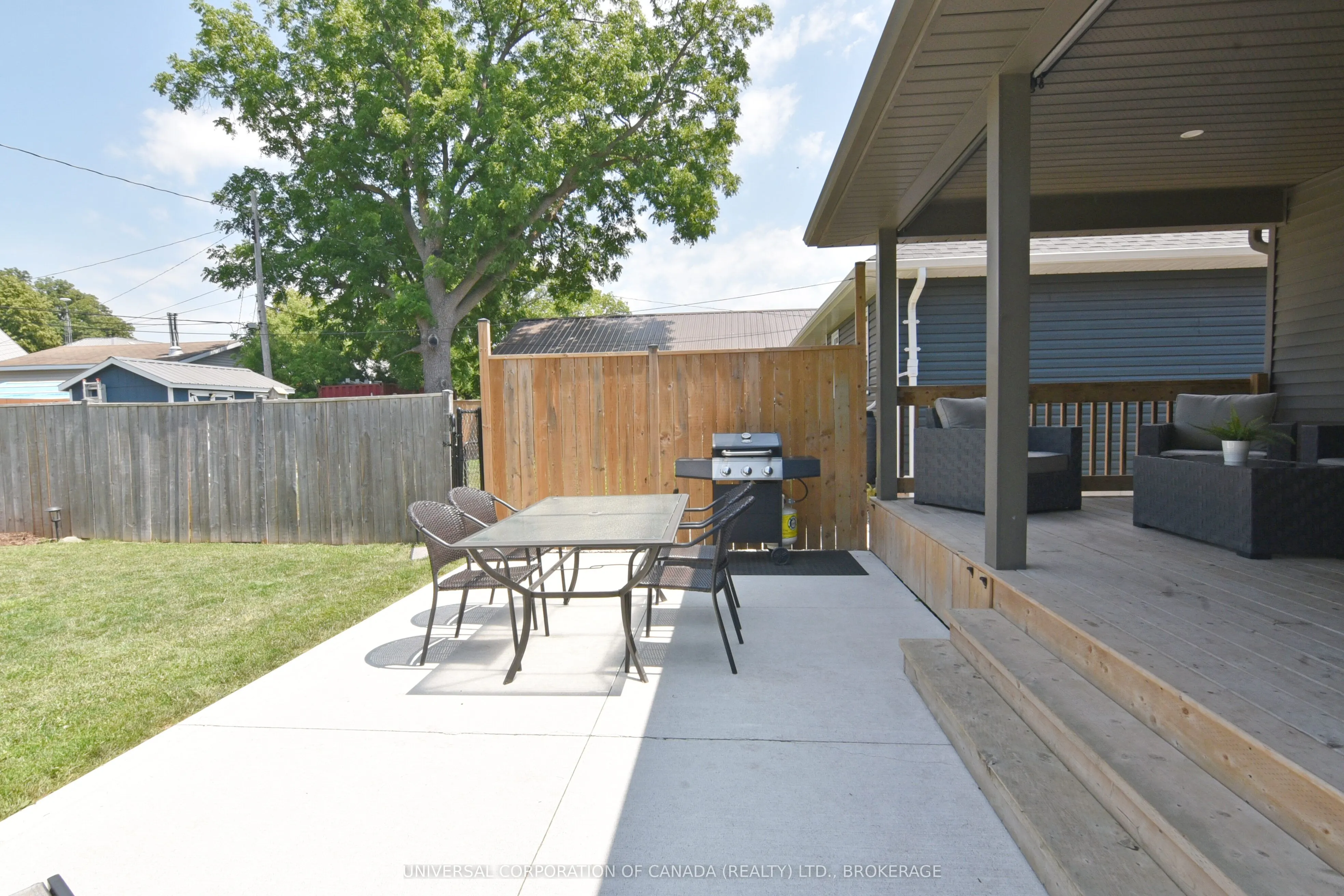 269 Sydenham Street E