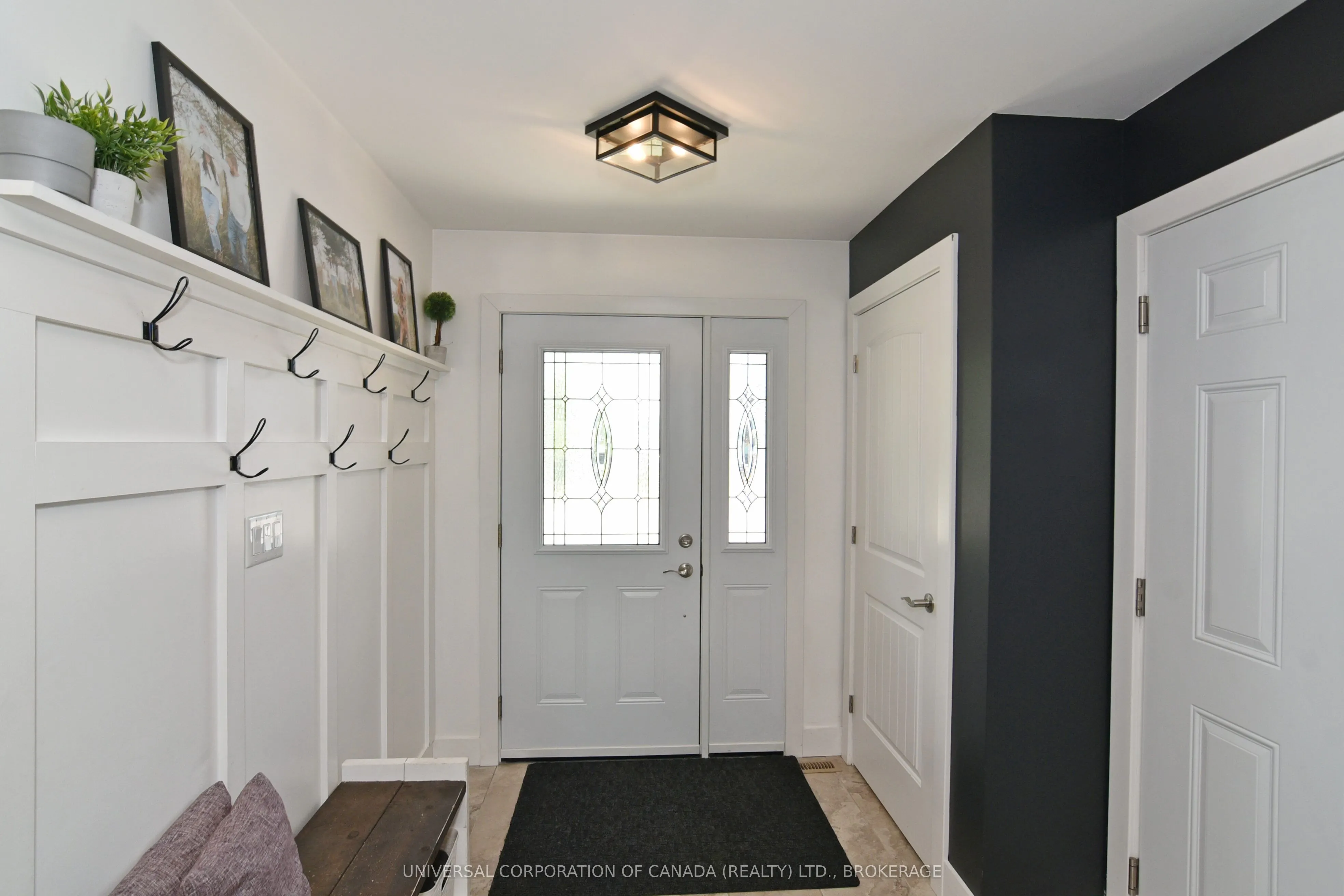 269 Sydenham Street E