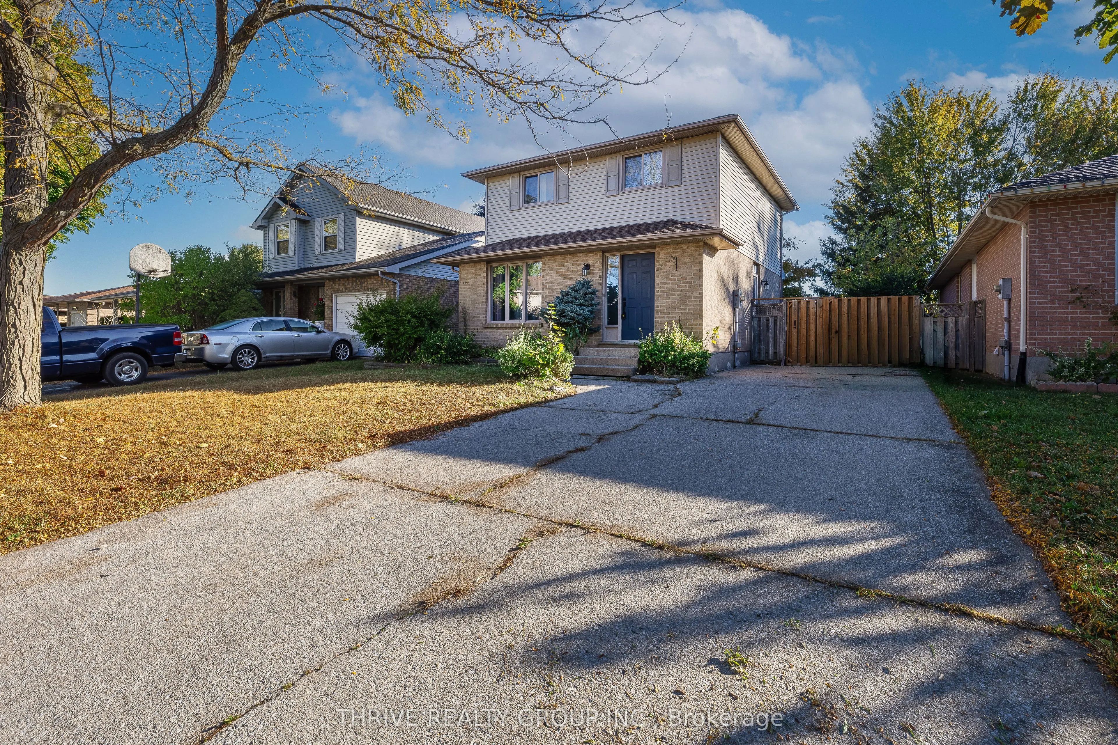 74 Erica Crescent
