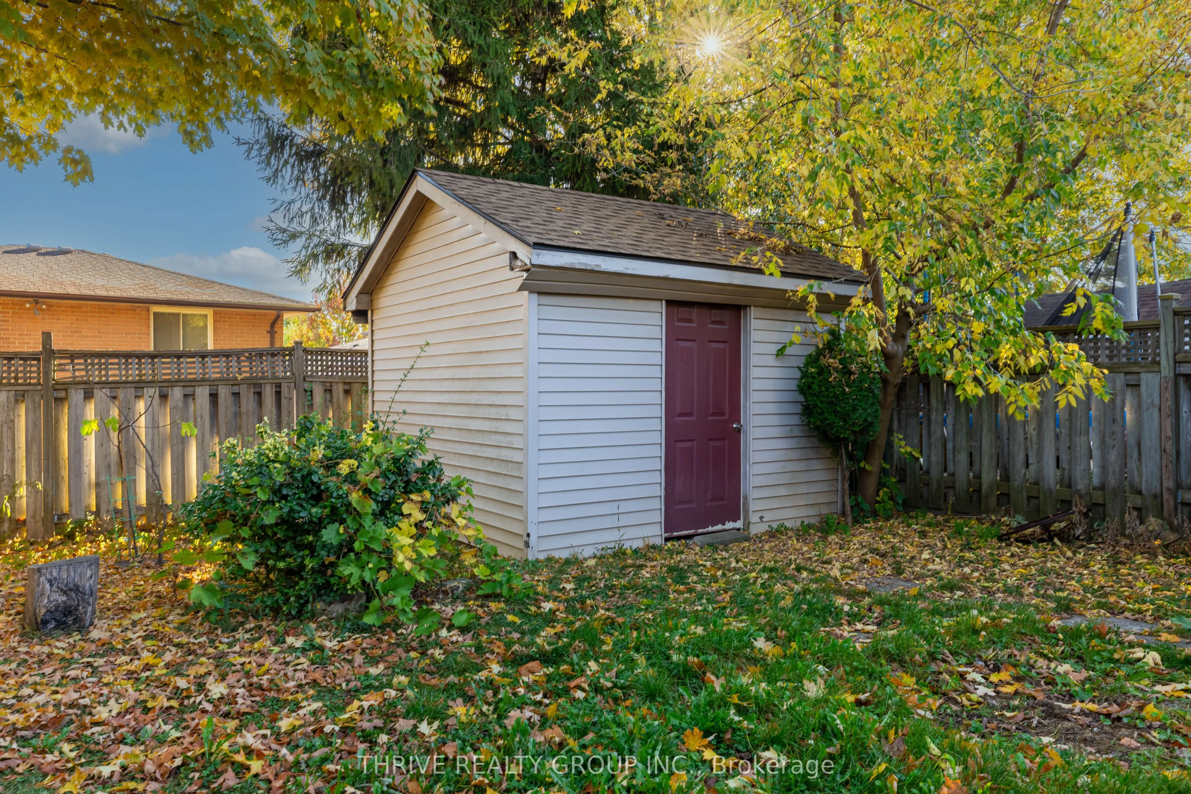 74 Erica Crescent