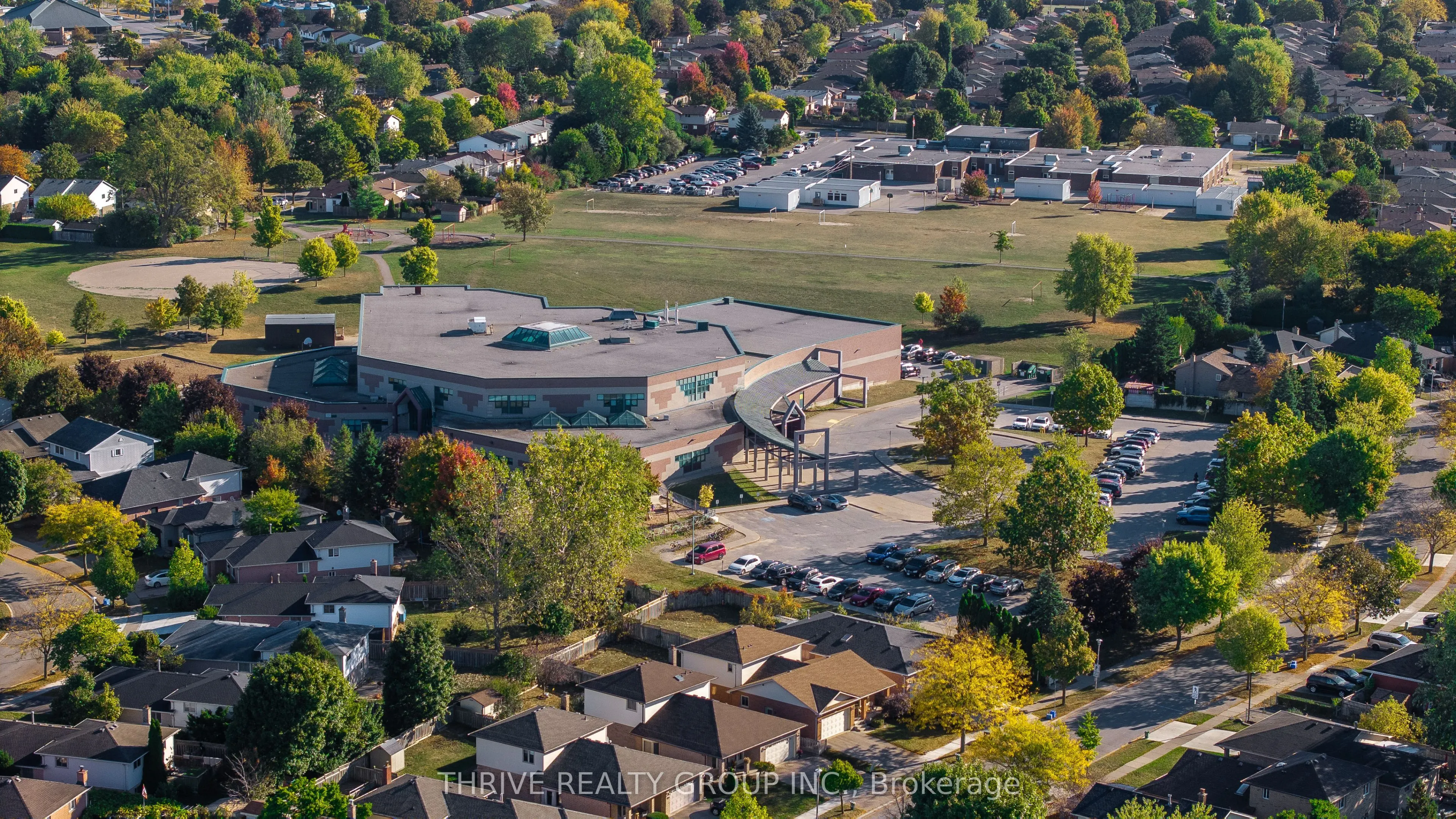 74 Erica Crescent