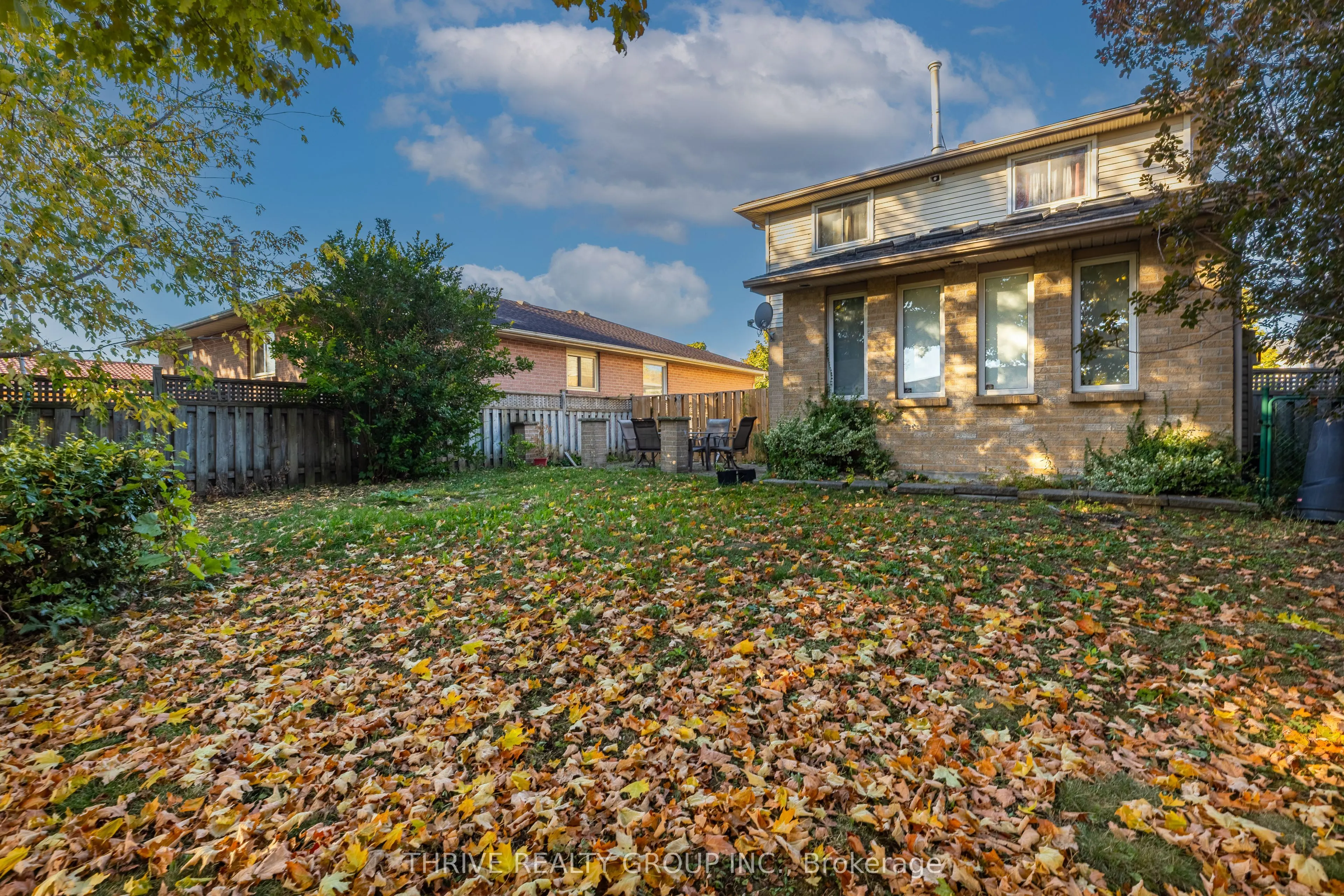 74 Erica Crescent