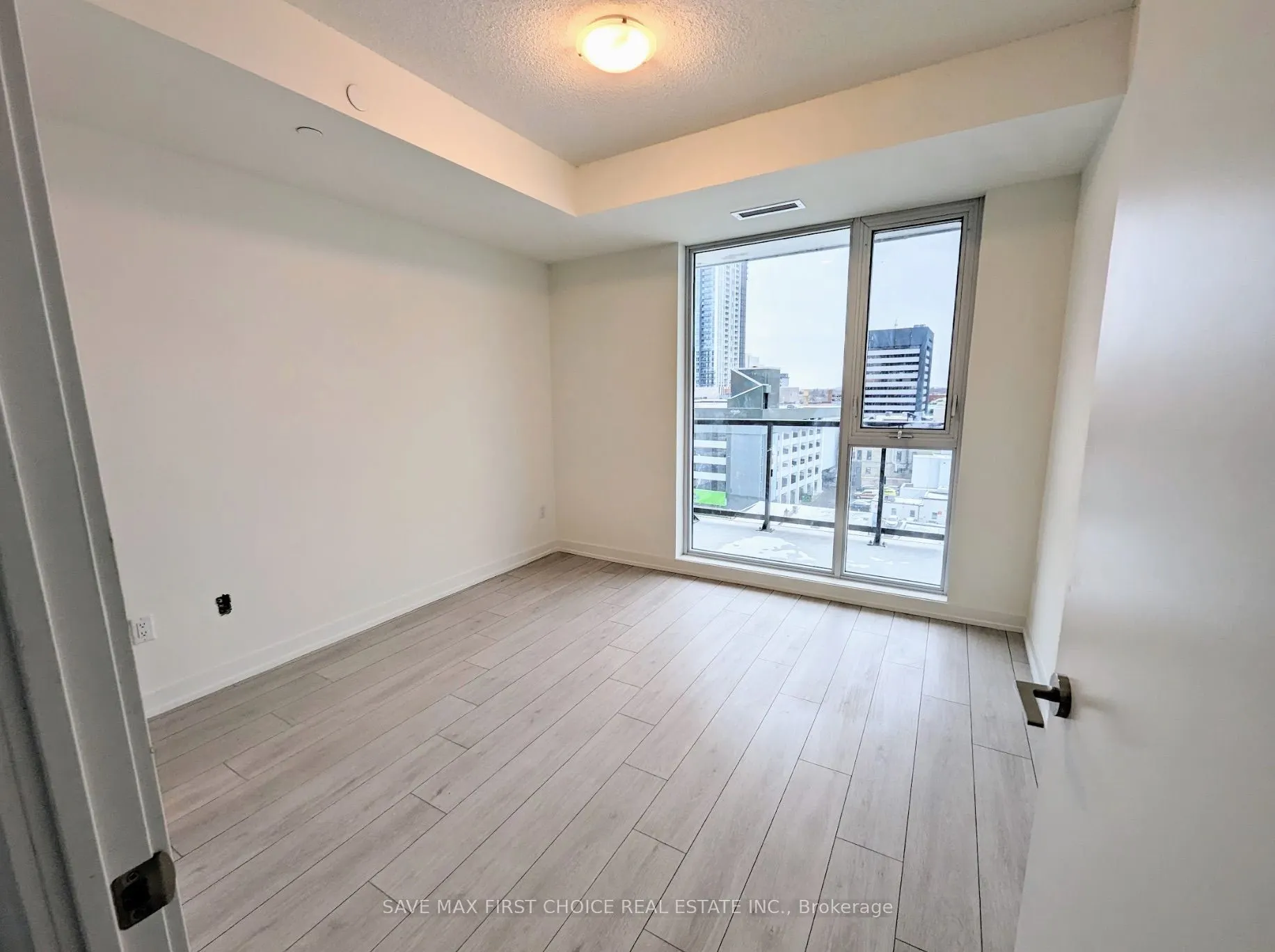 55 Duke Street West, #608