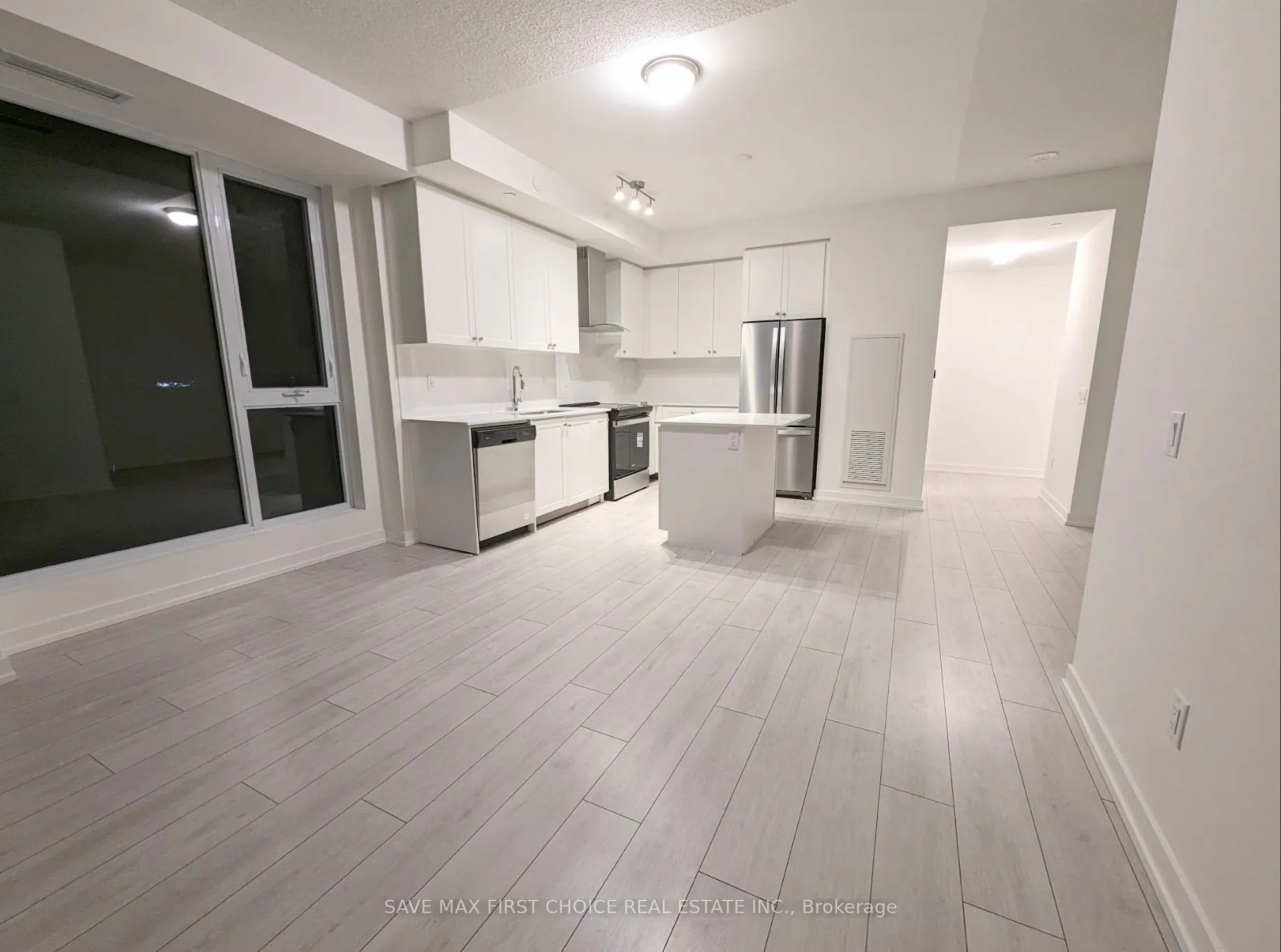 55 Duke Street West, #608