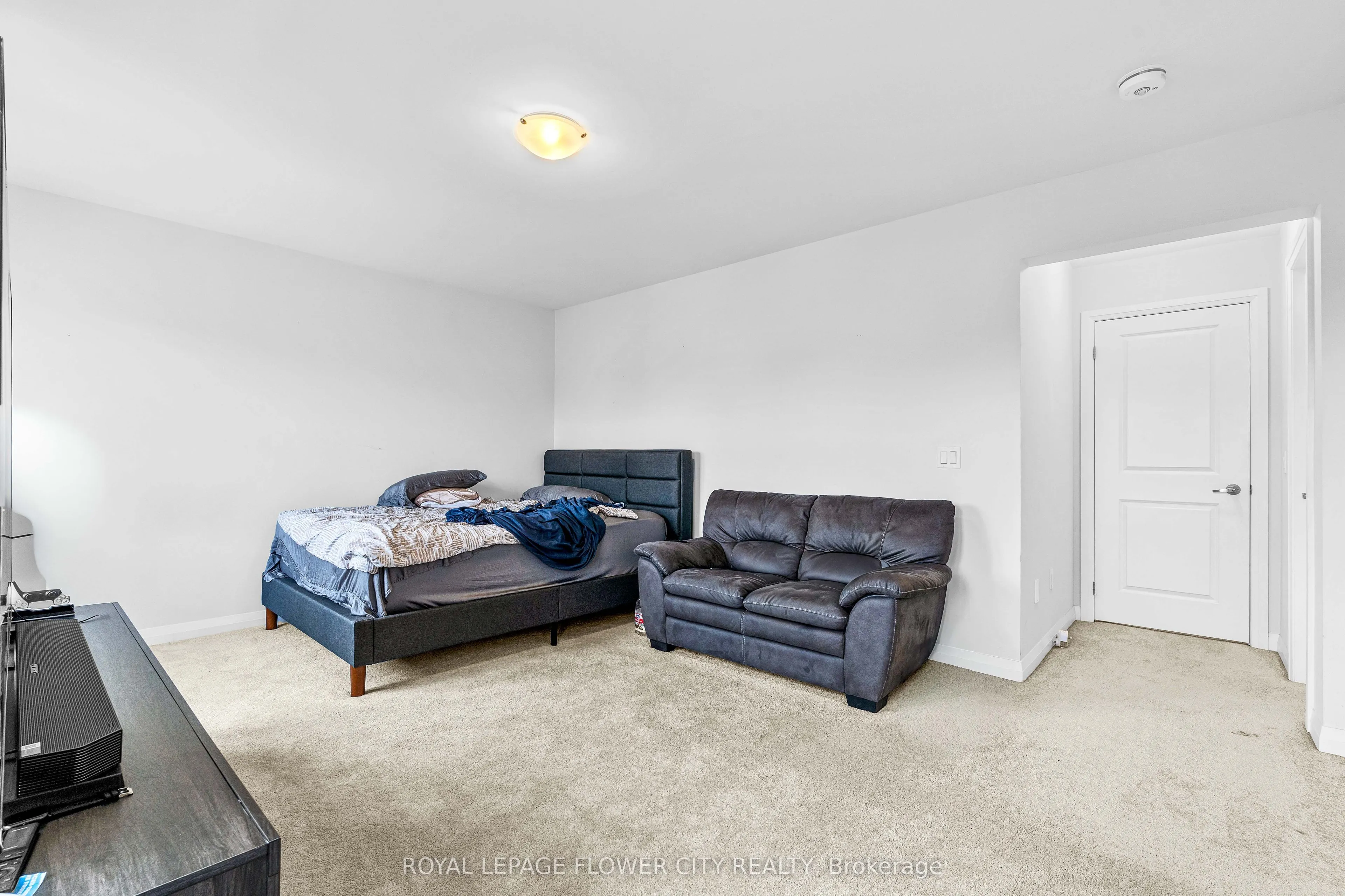 790 Sobeski Avenue
