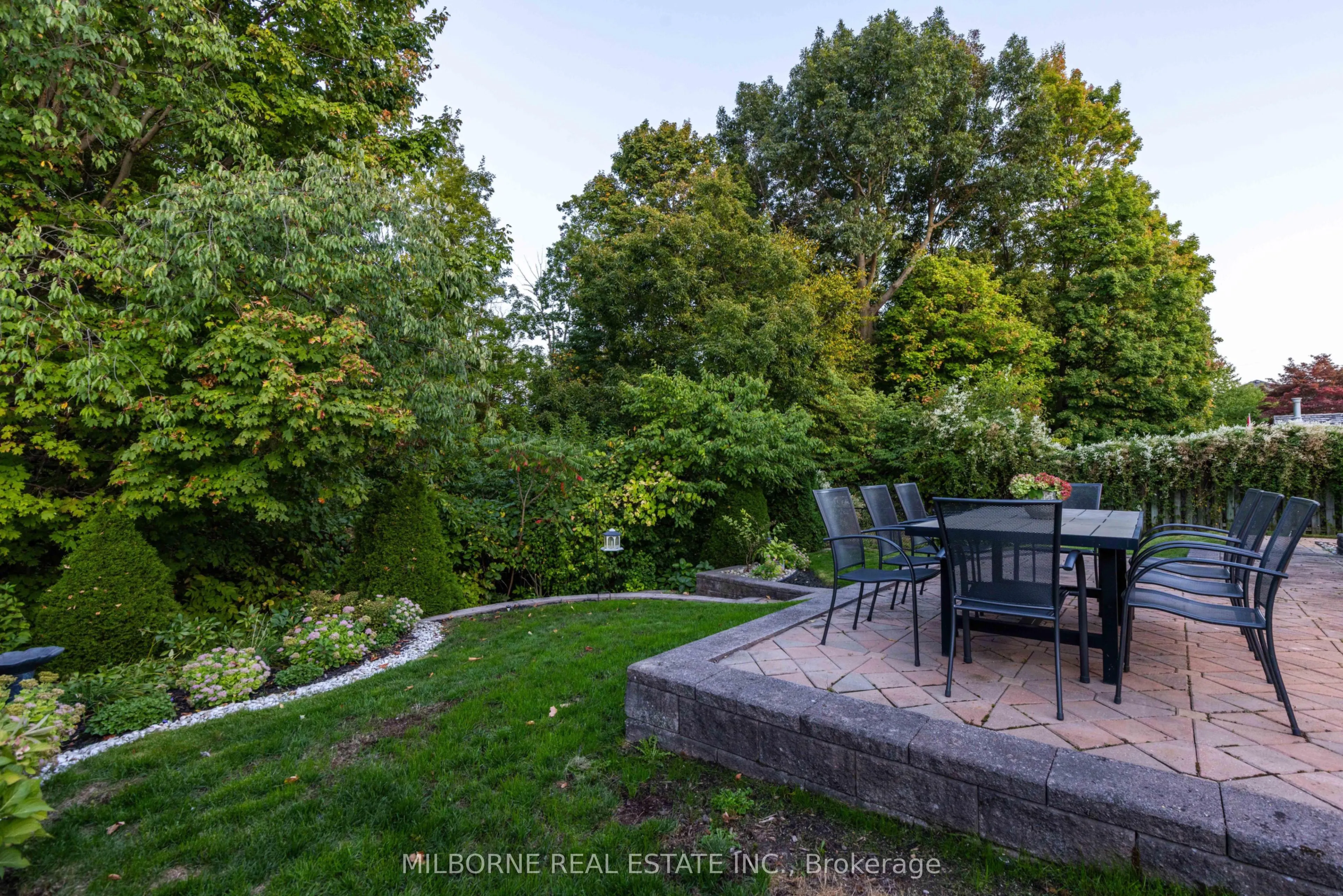 81 Francis Creek Boulevard