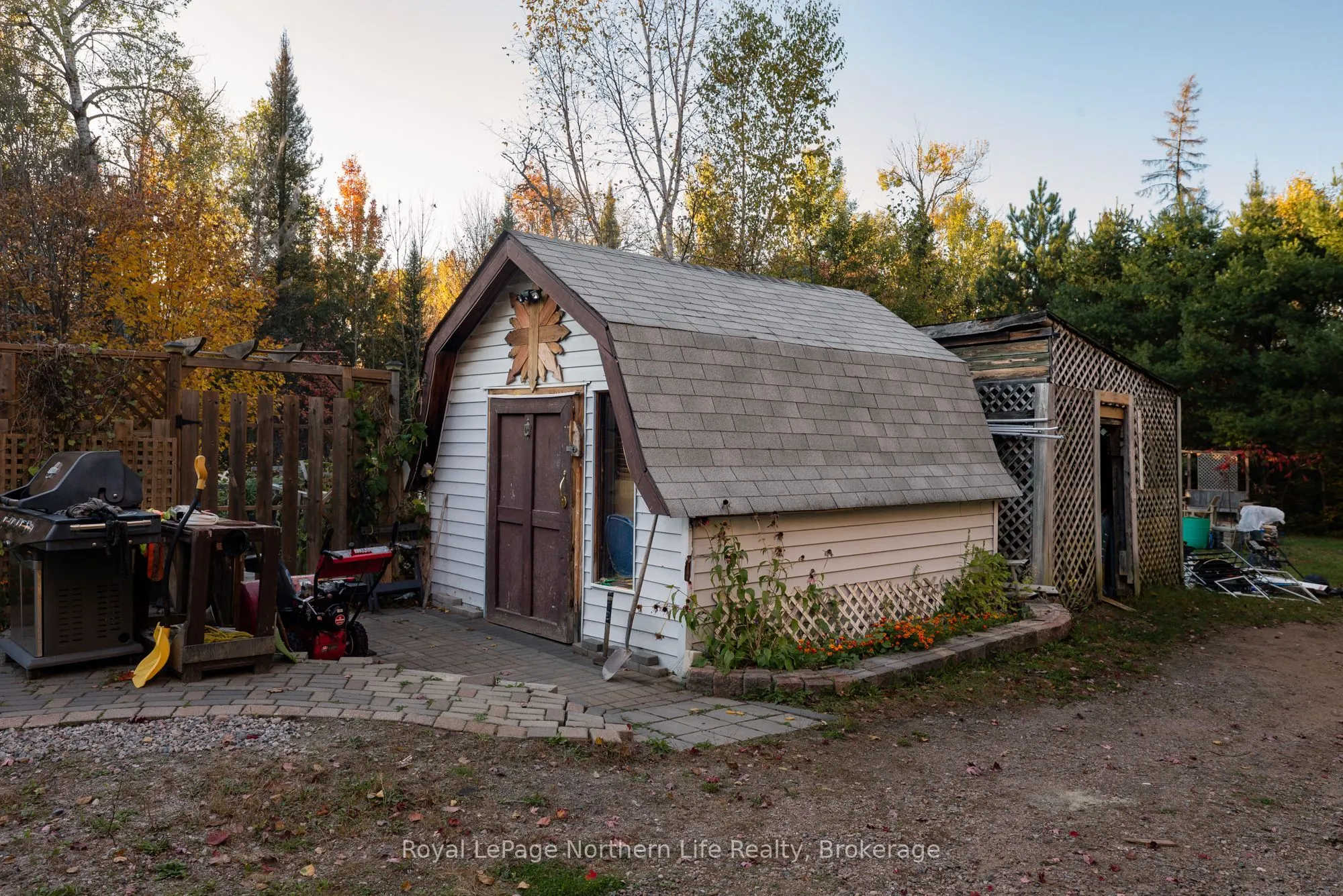 903 Highway 17 E