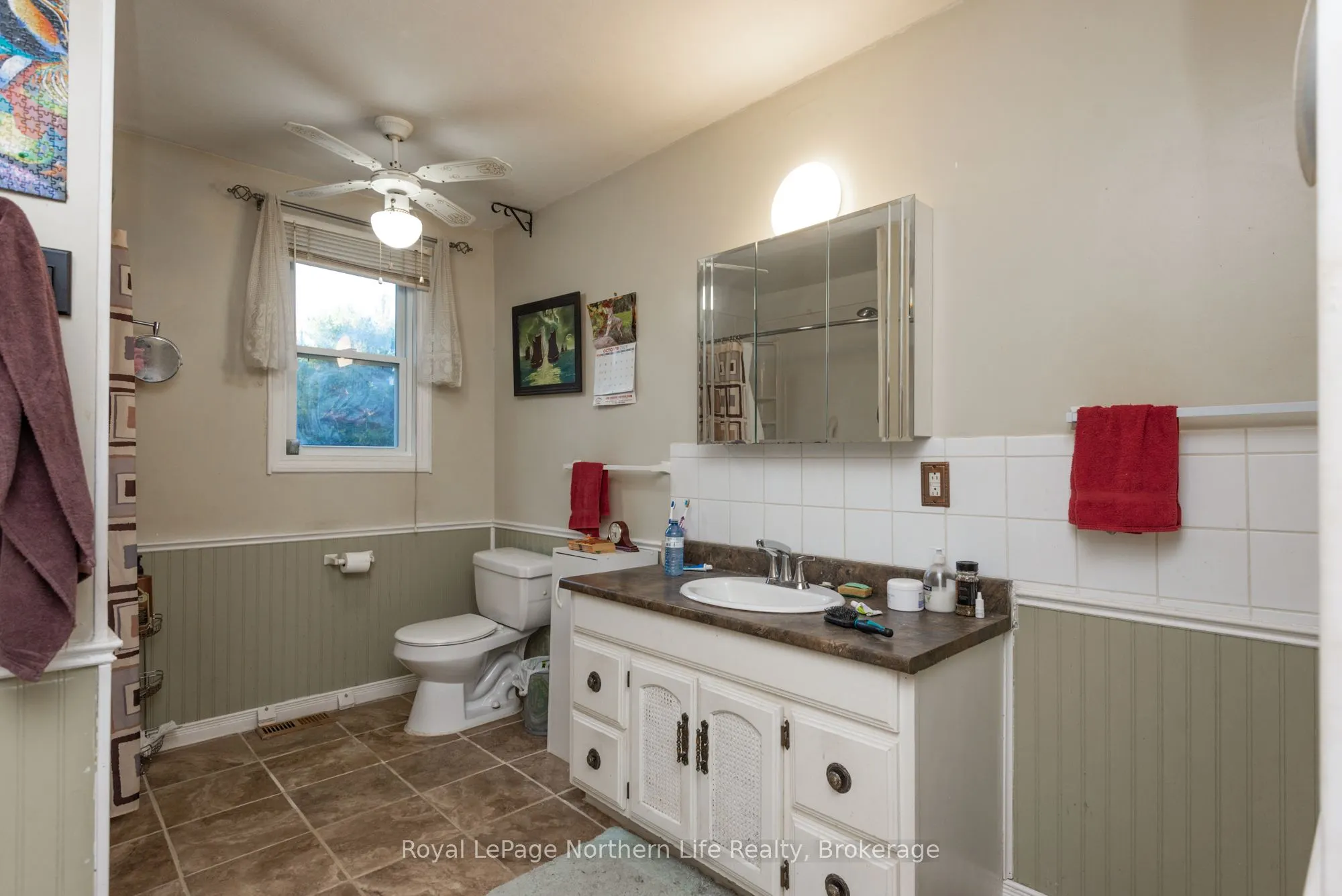903 Highway 17 E