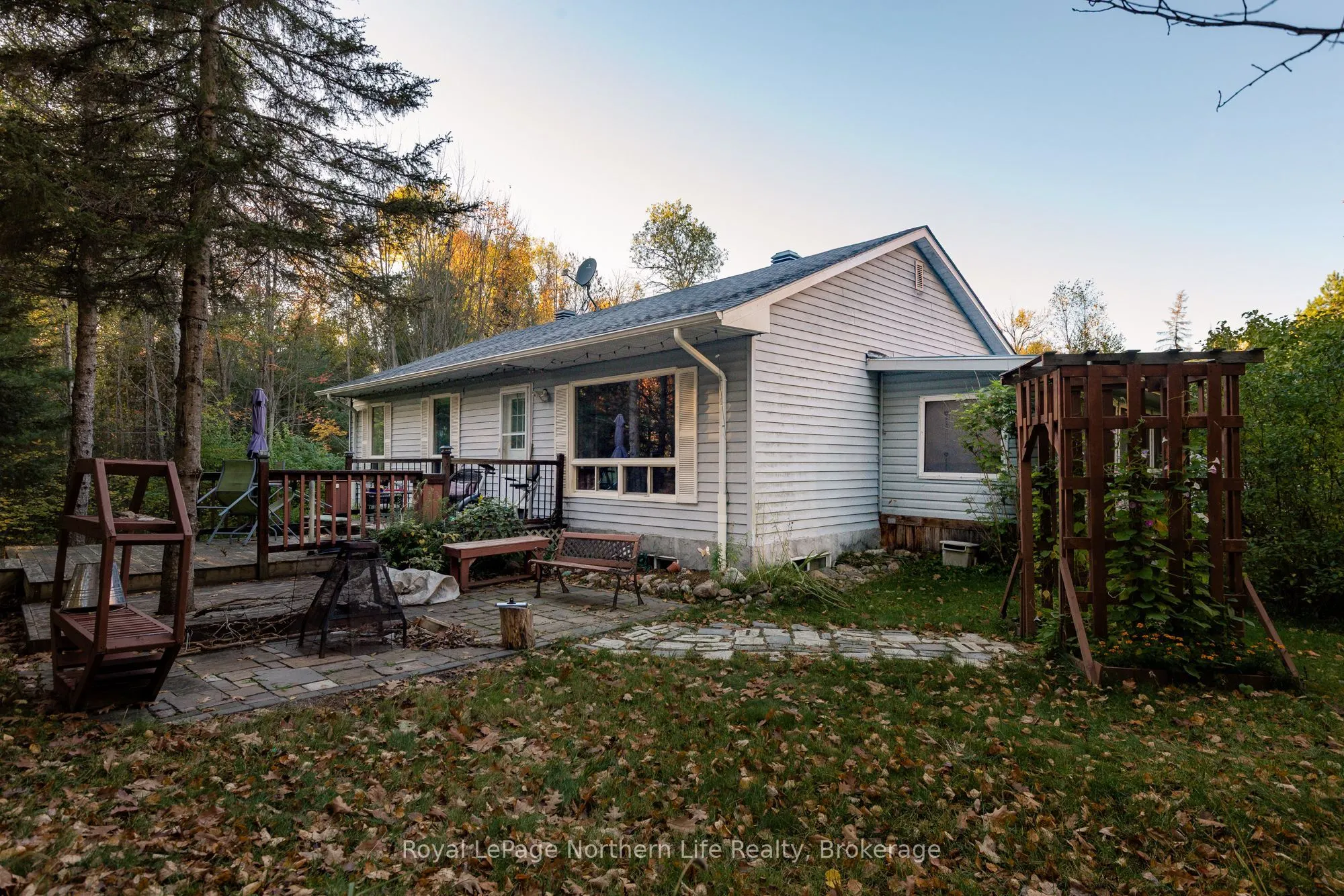 903 Highway 17 E