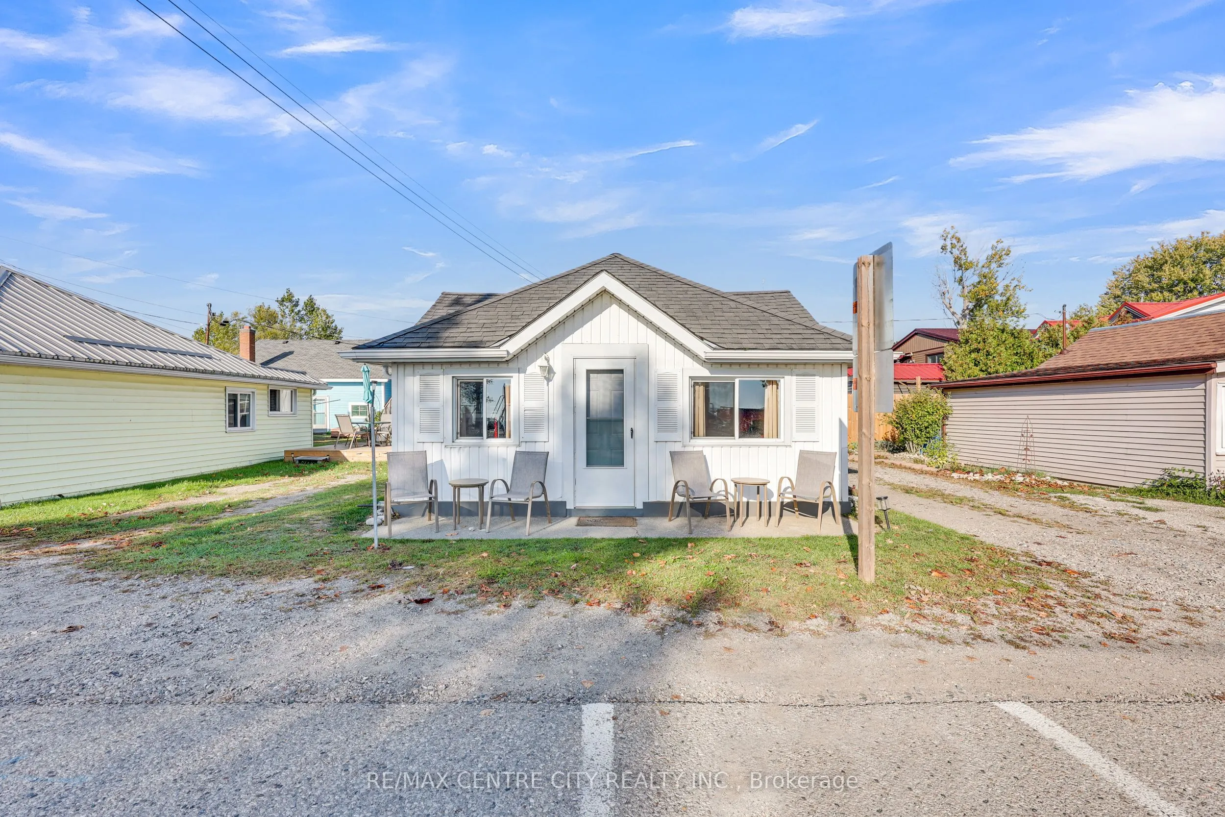 3143 Colin Street