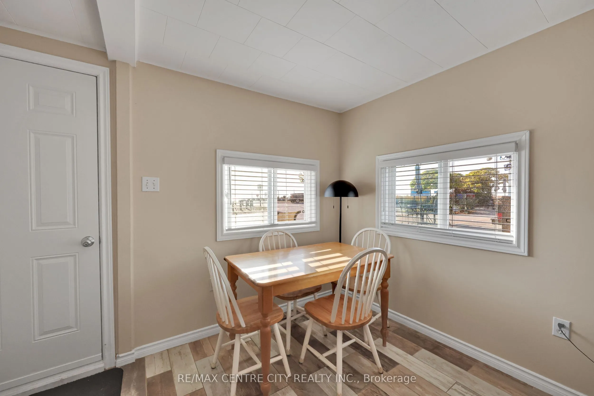 3143 Colin Street