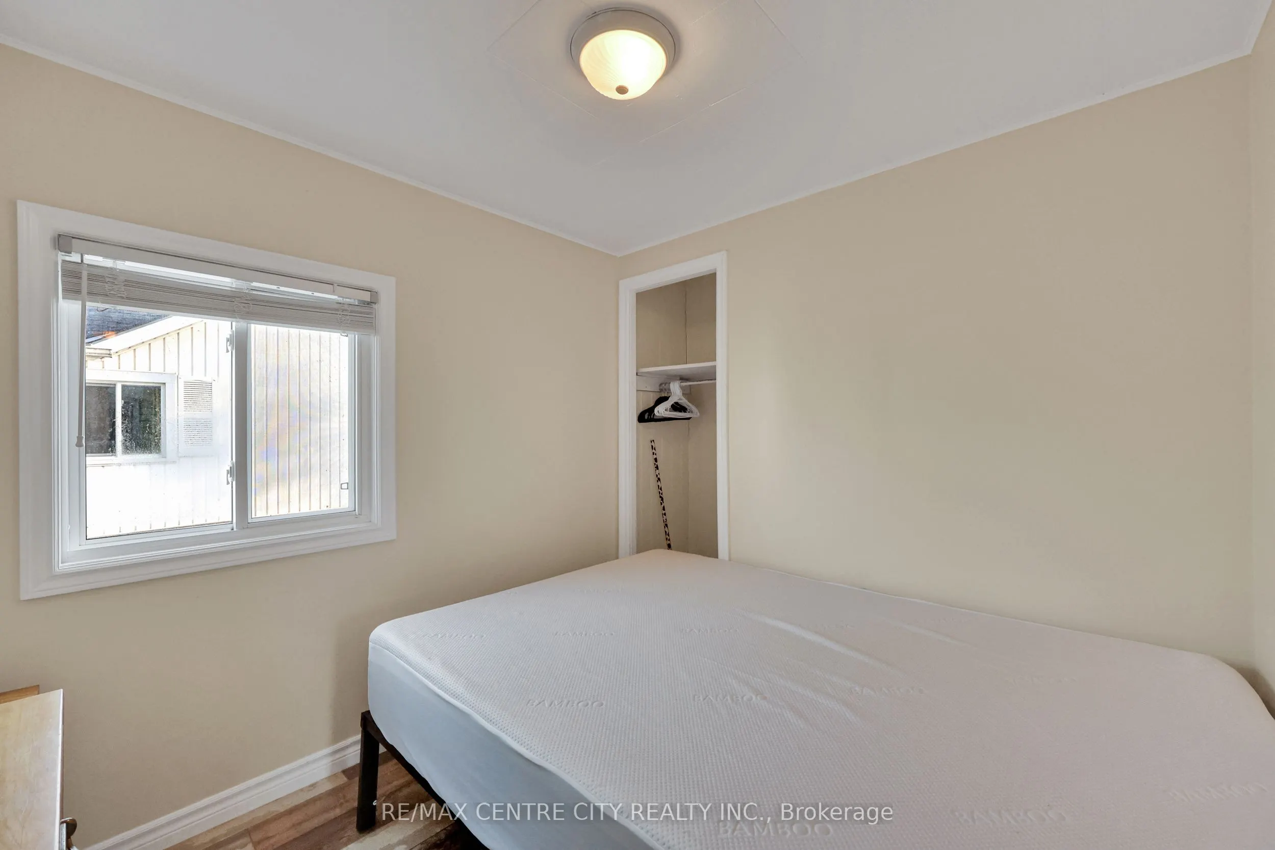 3143 Colin Street