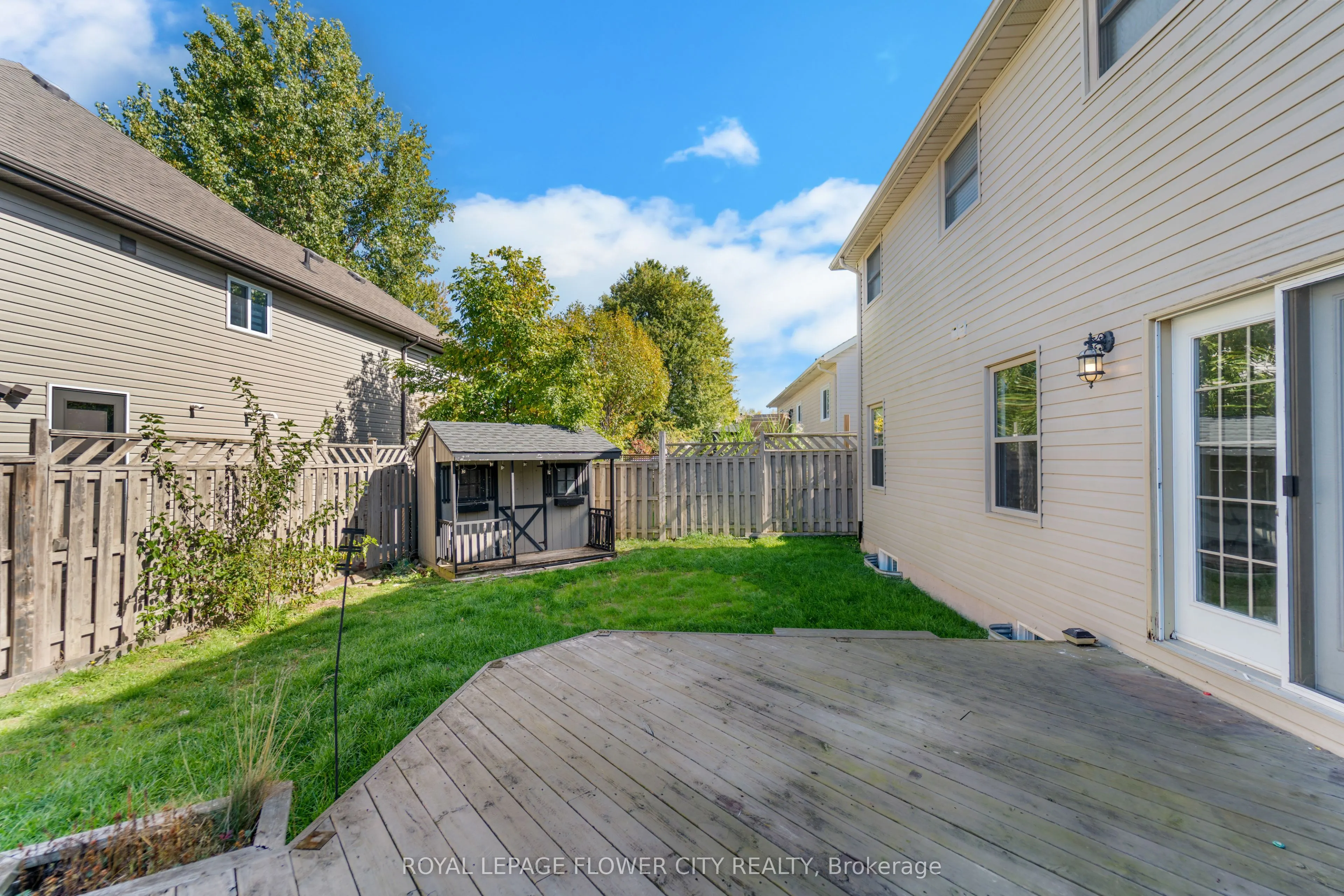 76 Rochelle Crescent N