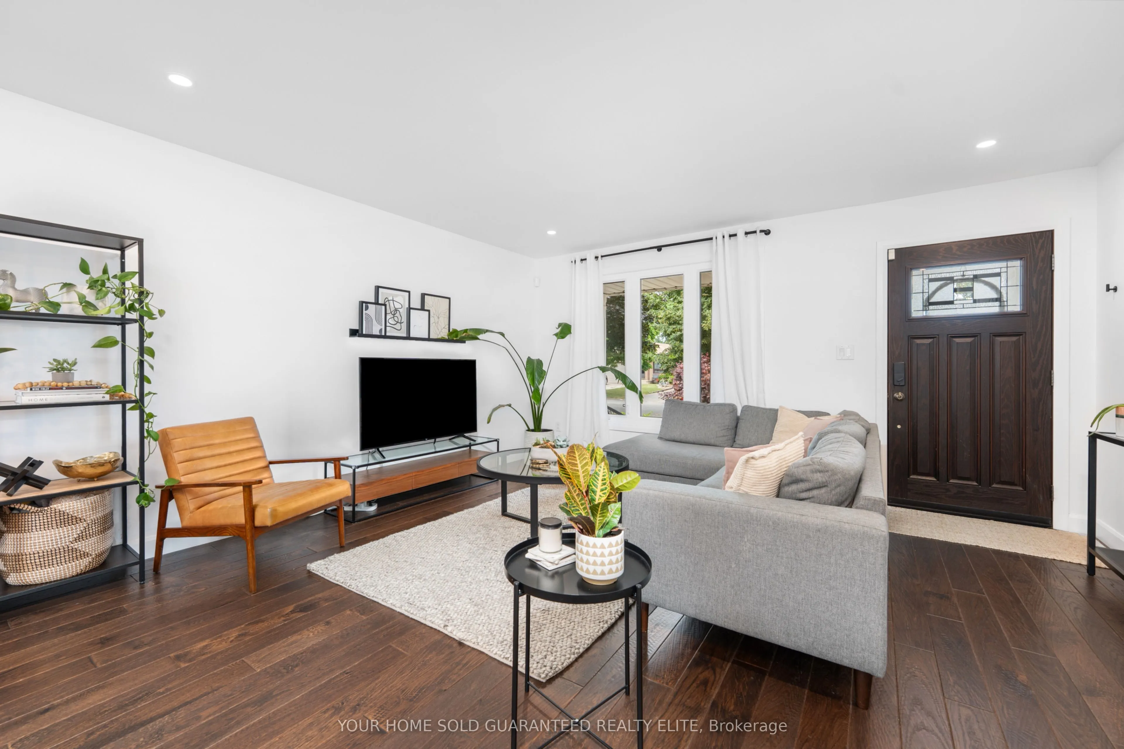 57 Sandra Crescent